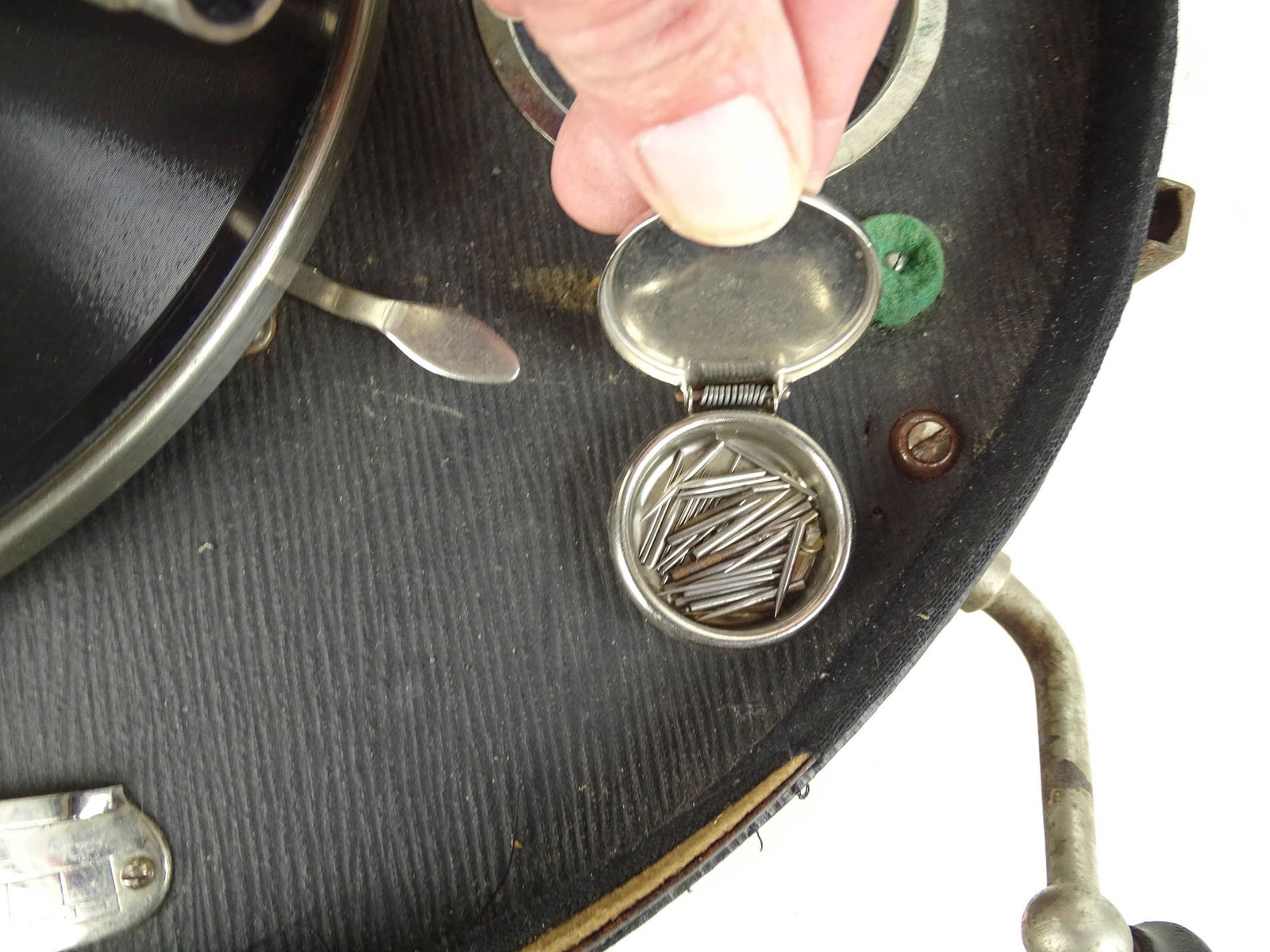 Vintage Record Player - 4