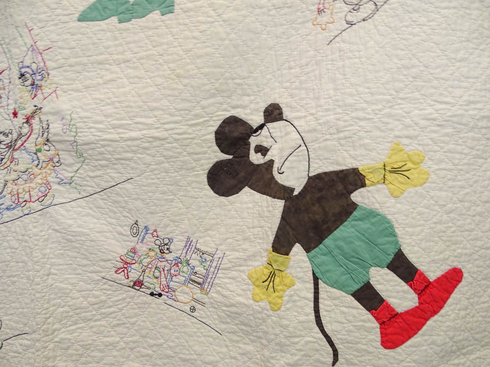 Mickey and Minnie Mouse Quilt - 5