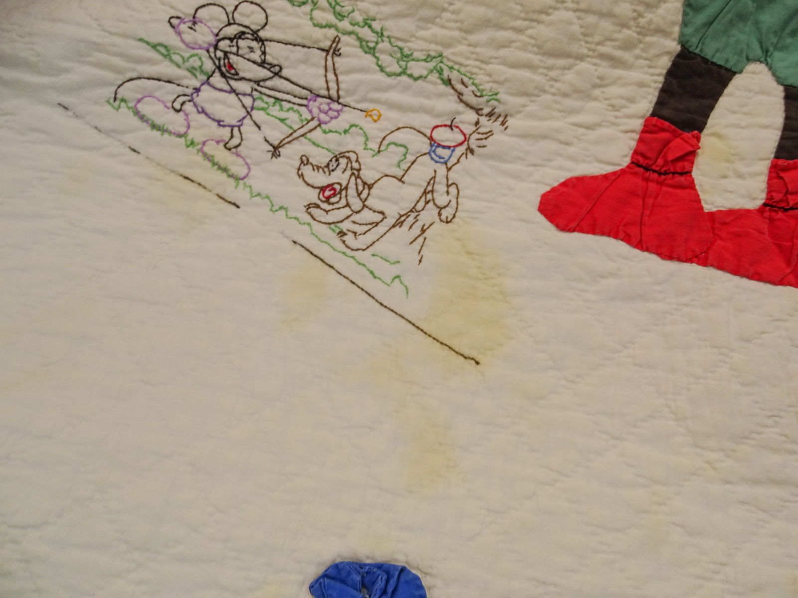 Mickey and Minnie Mouse Quilt - 8