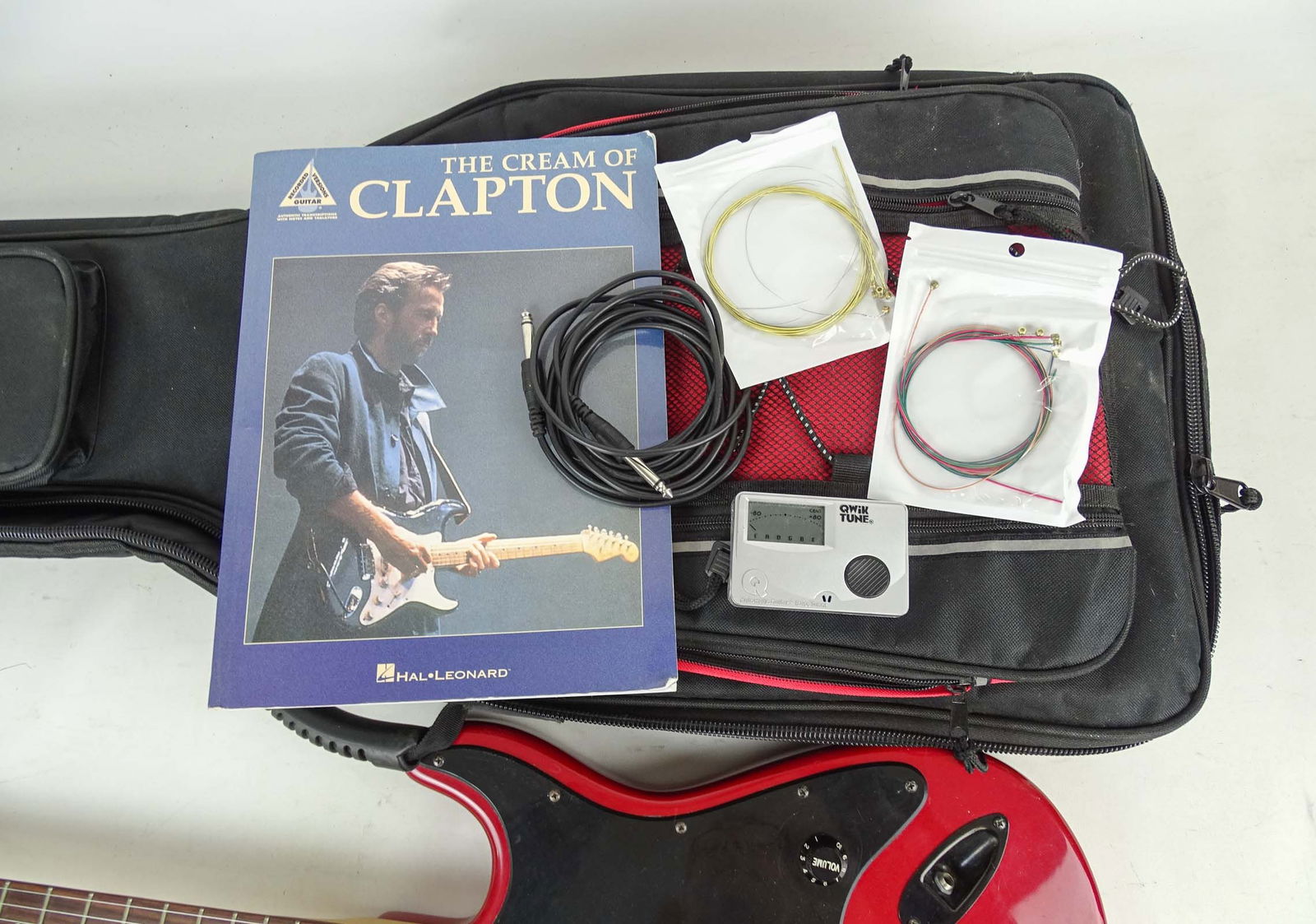 Guitar and Amplifier Lot - 11