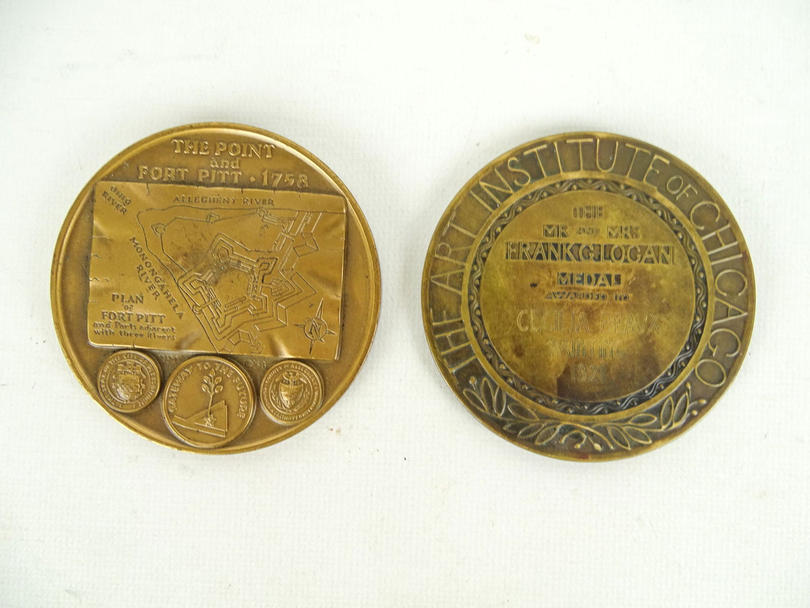 Medallions Lot - 7