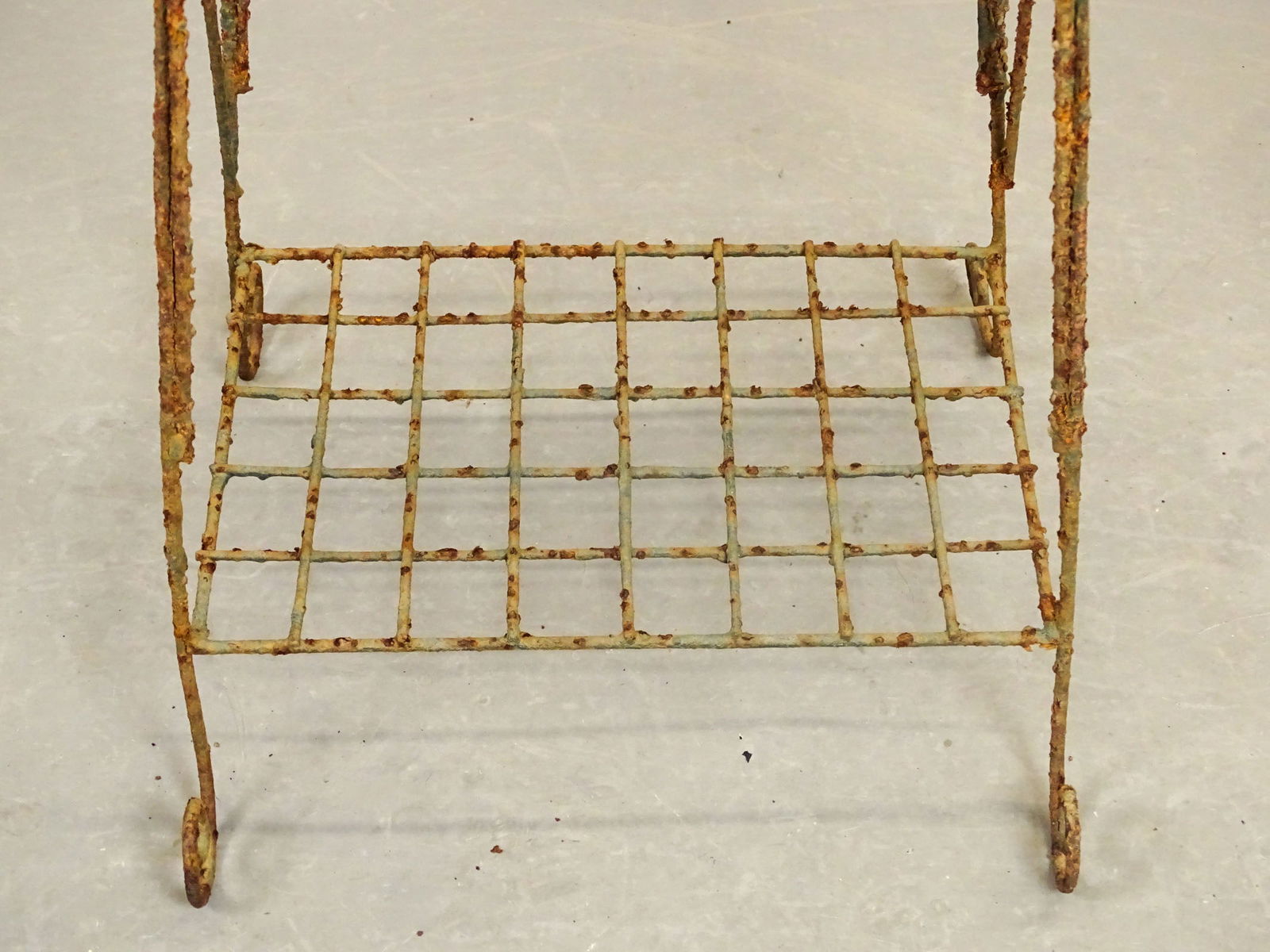 Wire Plant Stand - 4