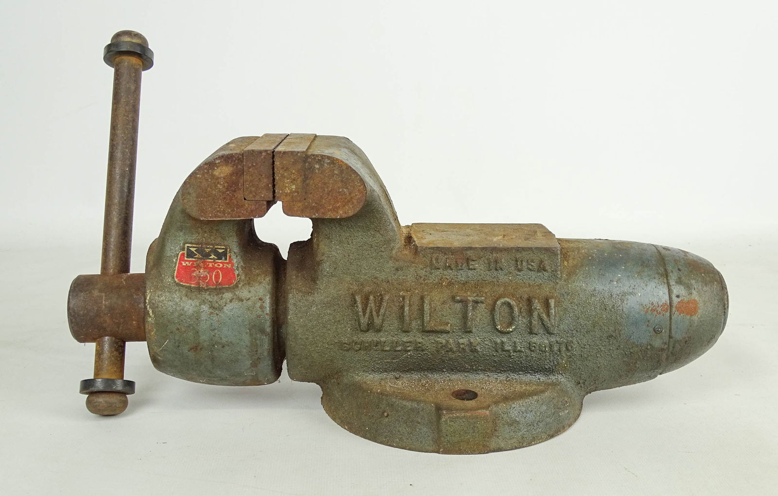 Wilton Bullit Vise: Wilton Bullit workbench vise. 15" L..