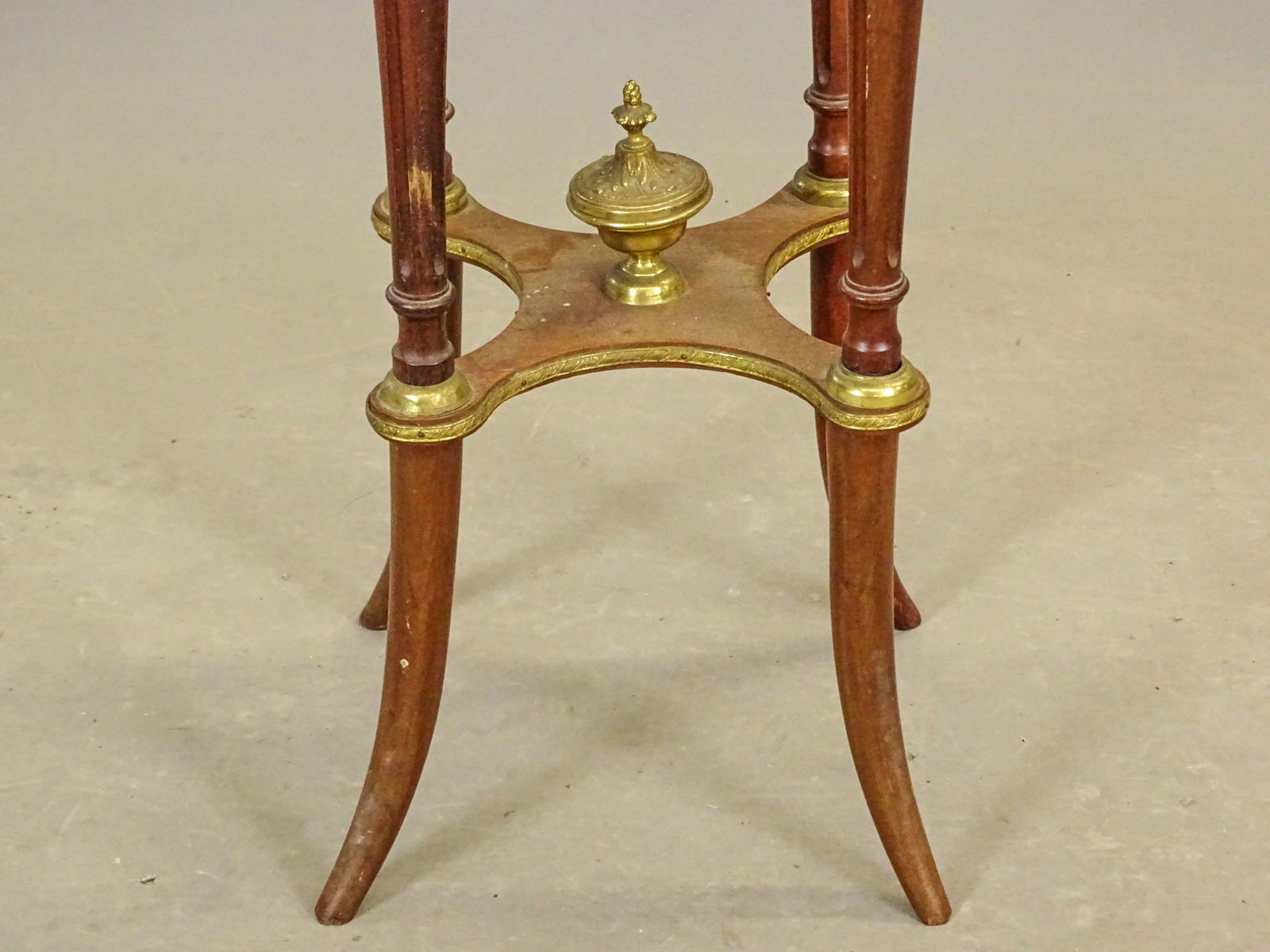 French Style Stand - 2