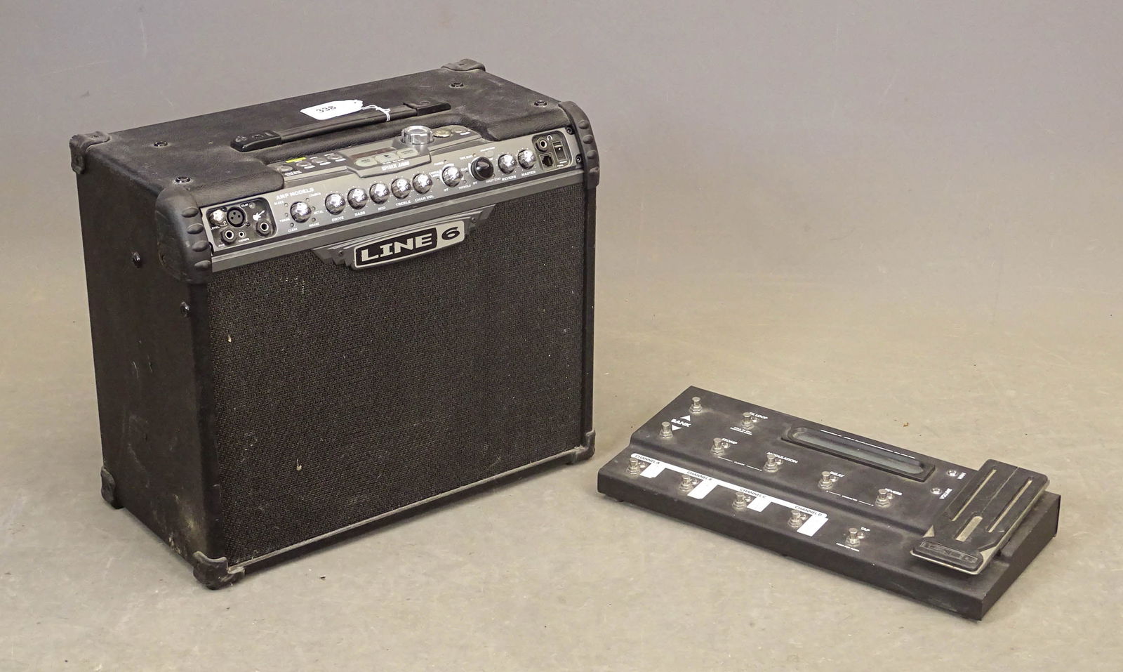 Line 6 Guitar Amplifier: Line 6 guitar amplifier. Spider Jam model. With Line 6 FVB short pedal board. Works.