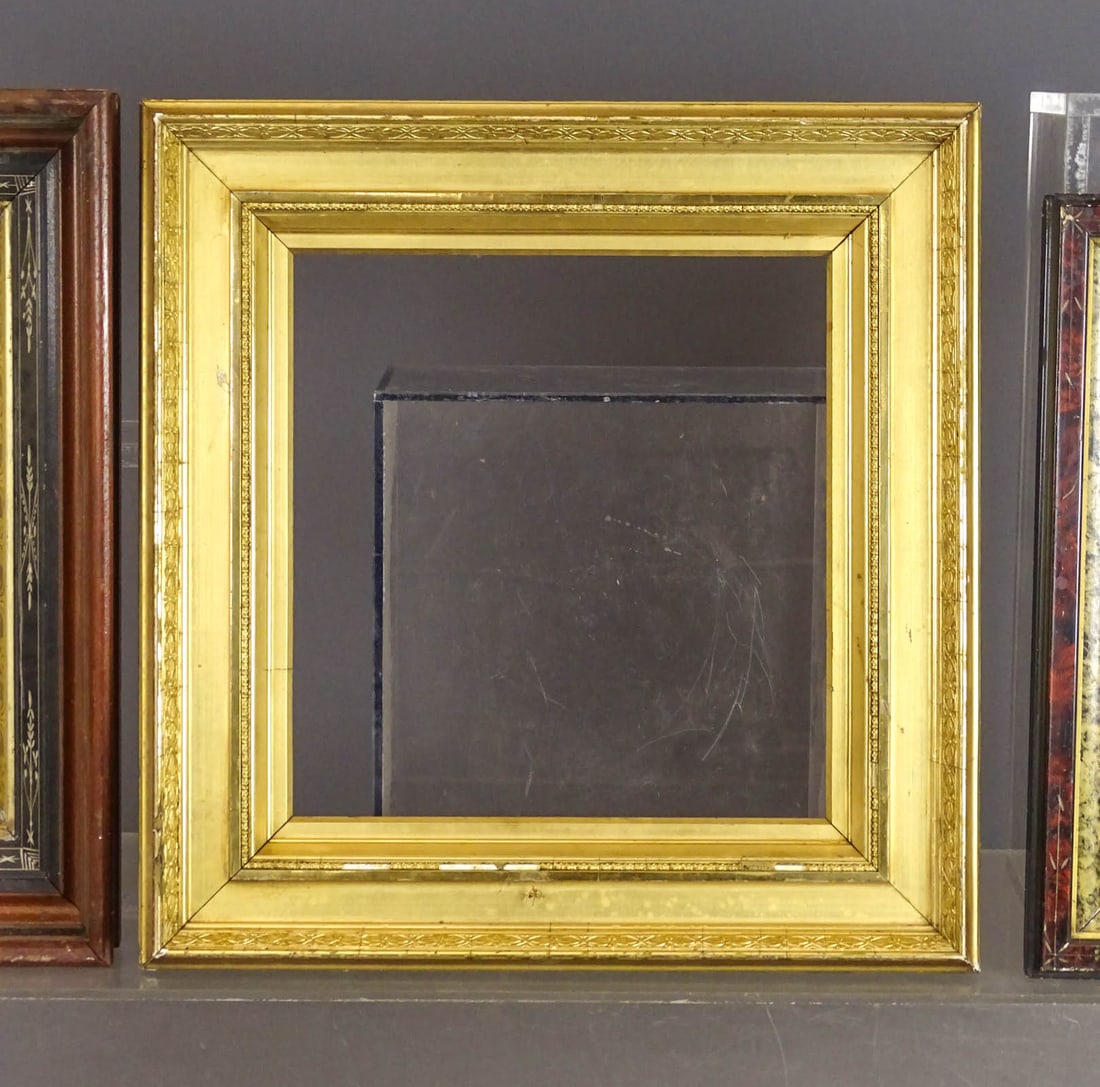 Early Frame Lot - 12