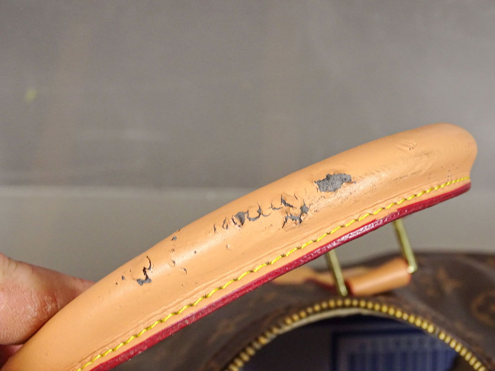 Louis Vuitton Style Lot - 15