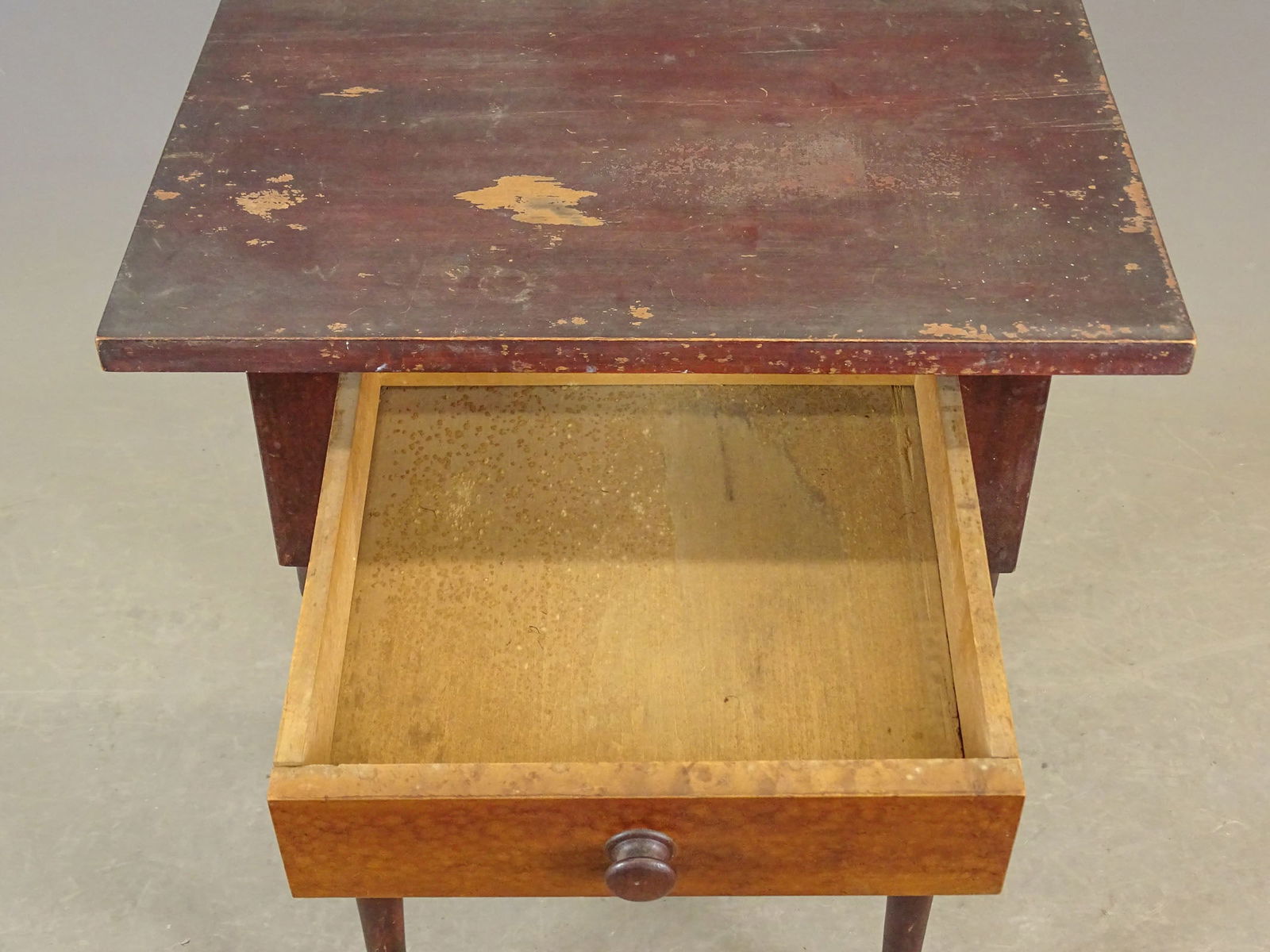 19th c. Single Drawer Stand - 4