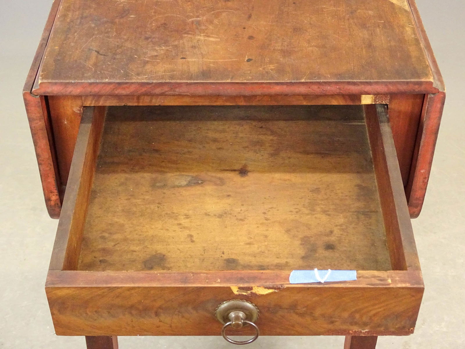 19th c. Single Drawer Dropleaf Stand - 6