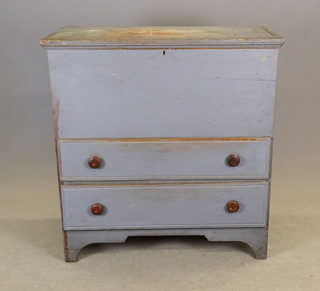 19th c. Two Drawer Blanket Chest - 2