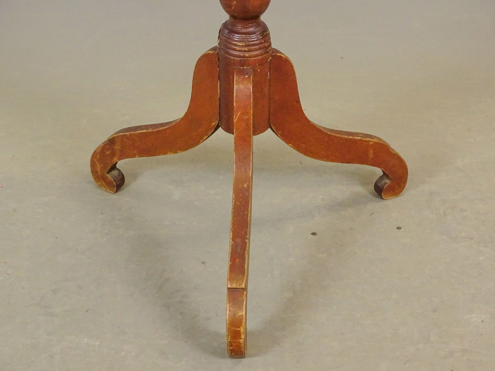 19th c. Tilt Top Candlestand - 2