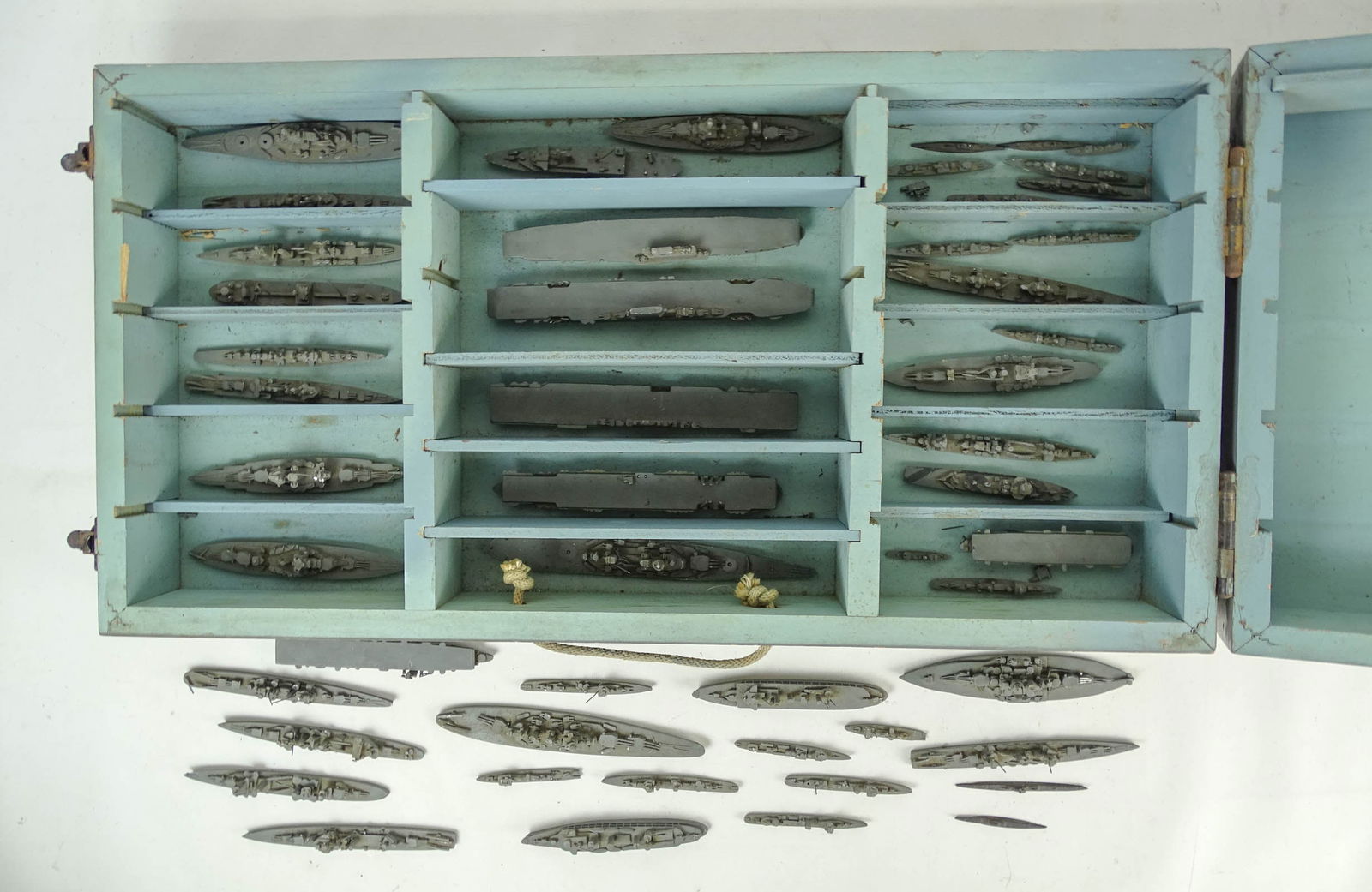 WWII US Miniature Ship Models: WWII US Navy miniature ship models in original case. 27" x 14", 5 1/2" Ht.