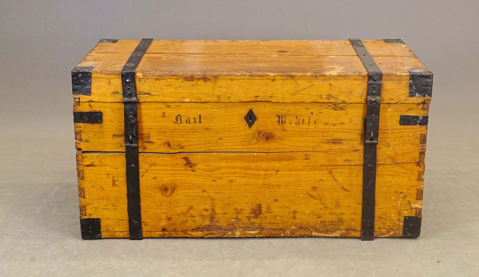19th c. Continental Trunk - 2