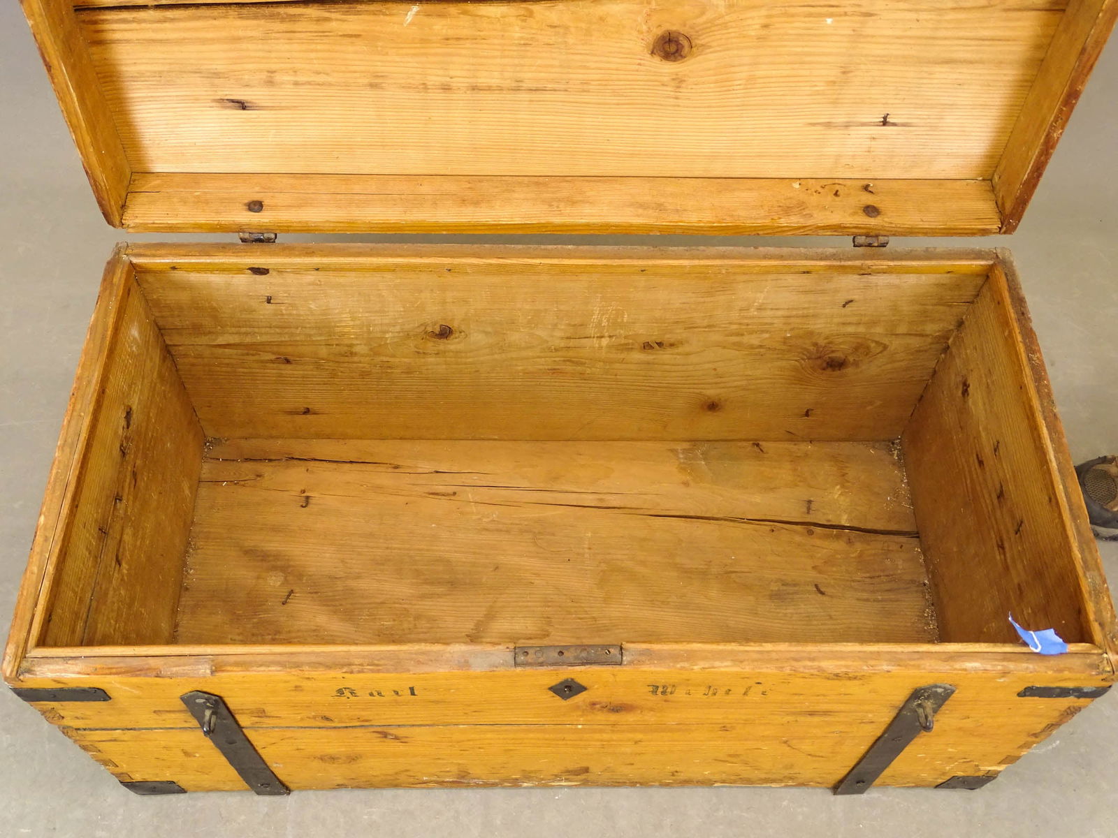 19th c. Continental Trunk - 5