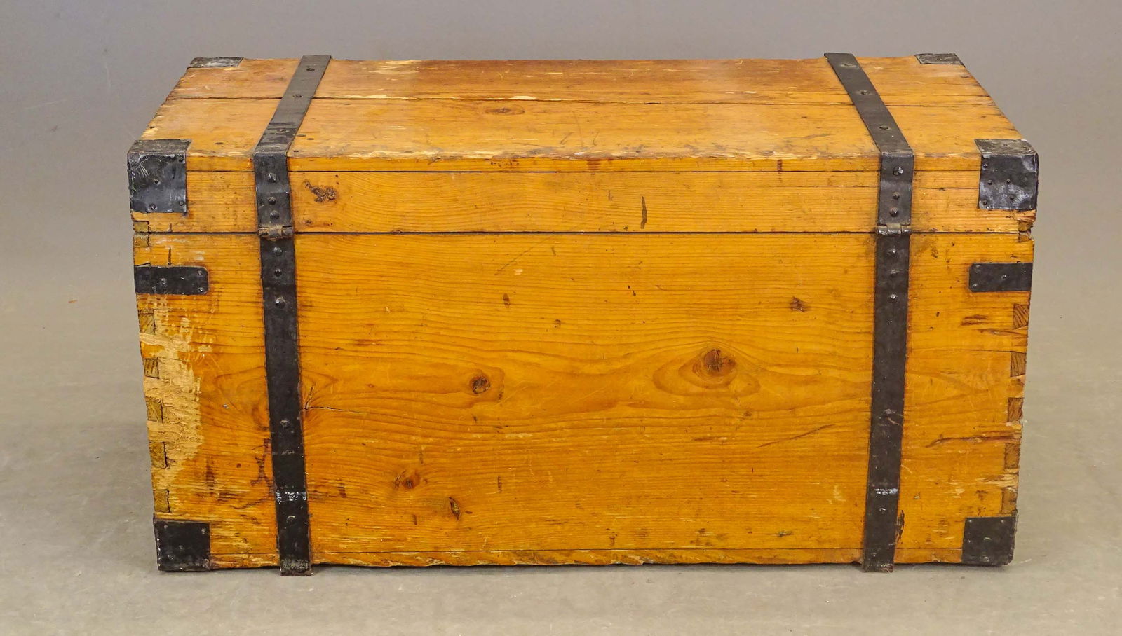 19th c. Continental Trunk - 8