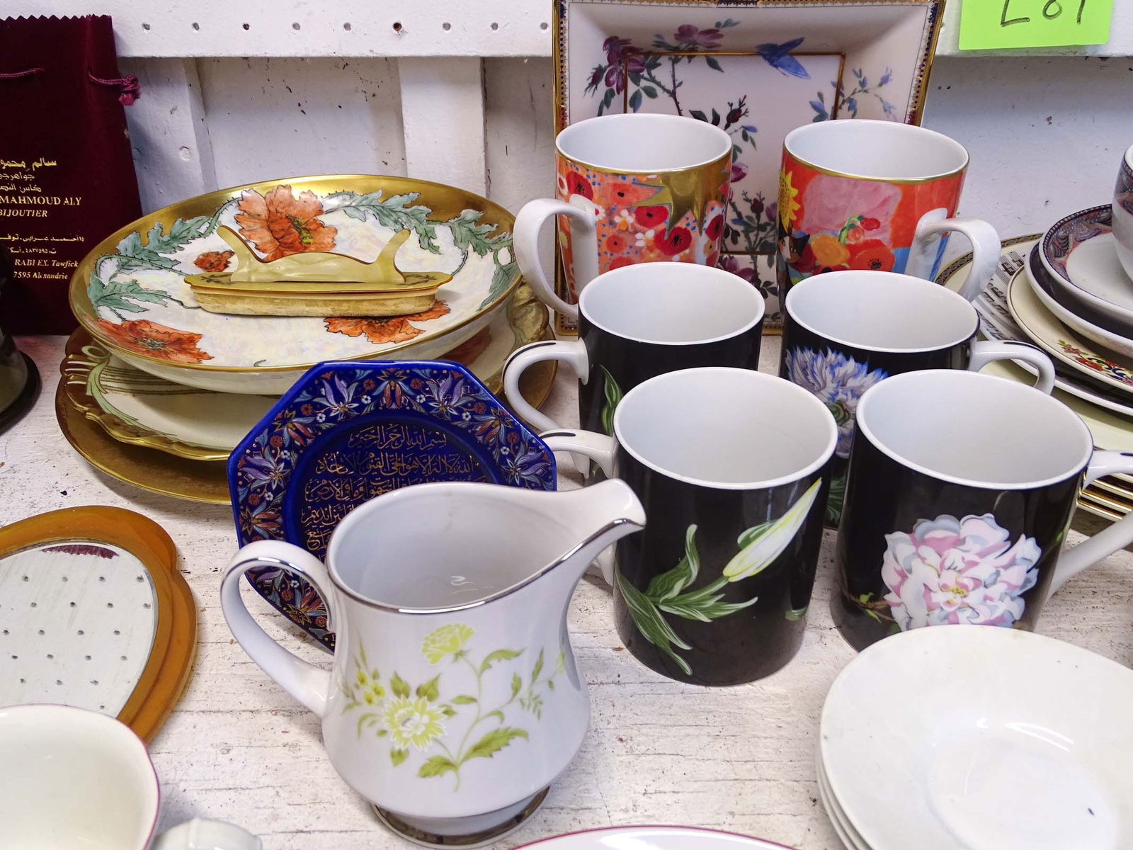 Large Porcelains Lot - 9