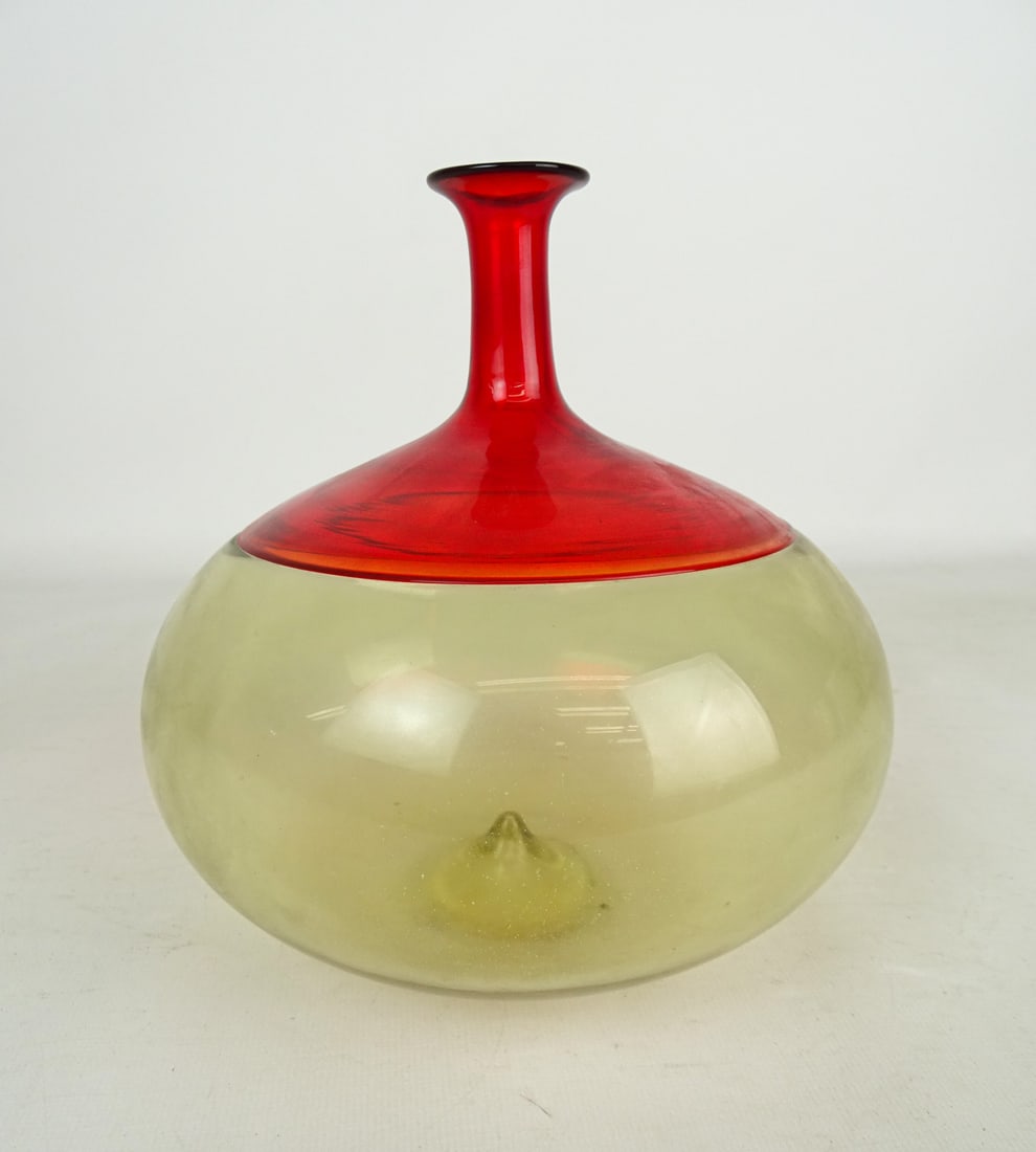 Murano Venini Vase: Labeled Murano Venini vase. 7" D., 7 1/2" Ht..