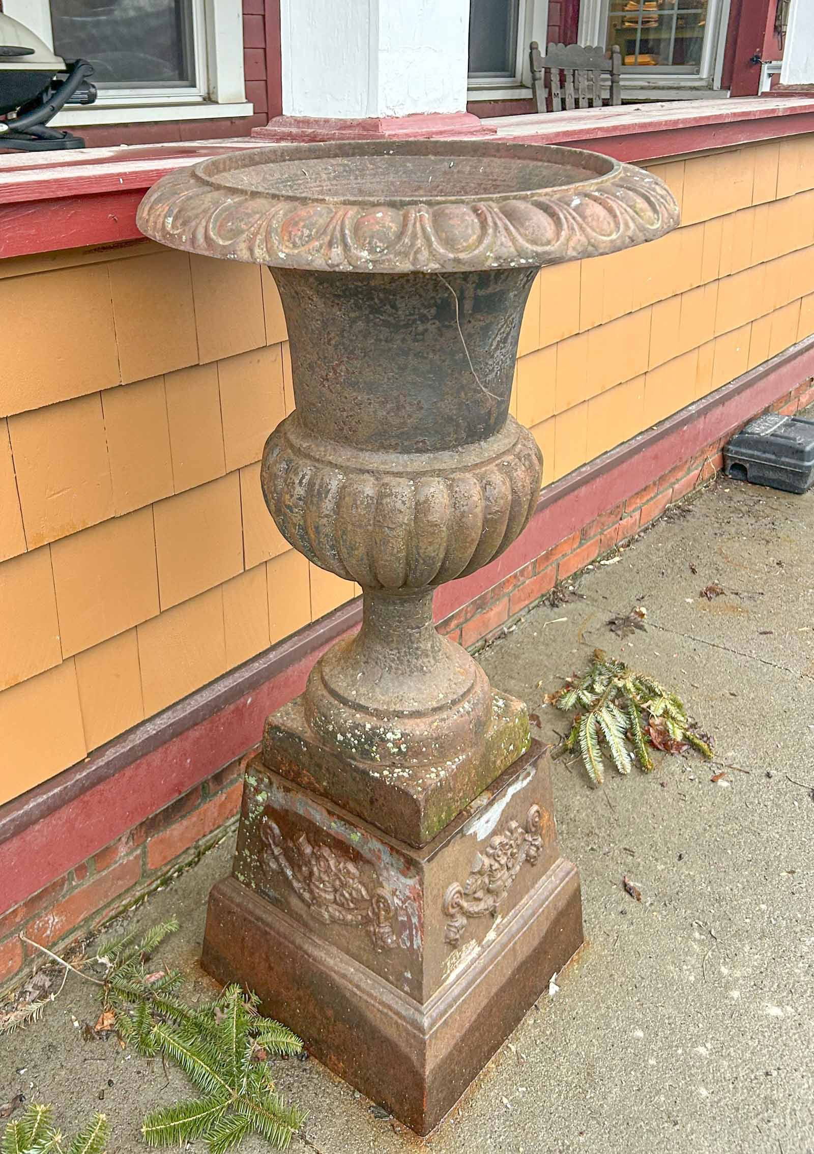 19th c. Cast Iron Urn - 6