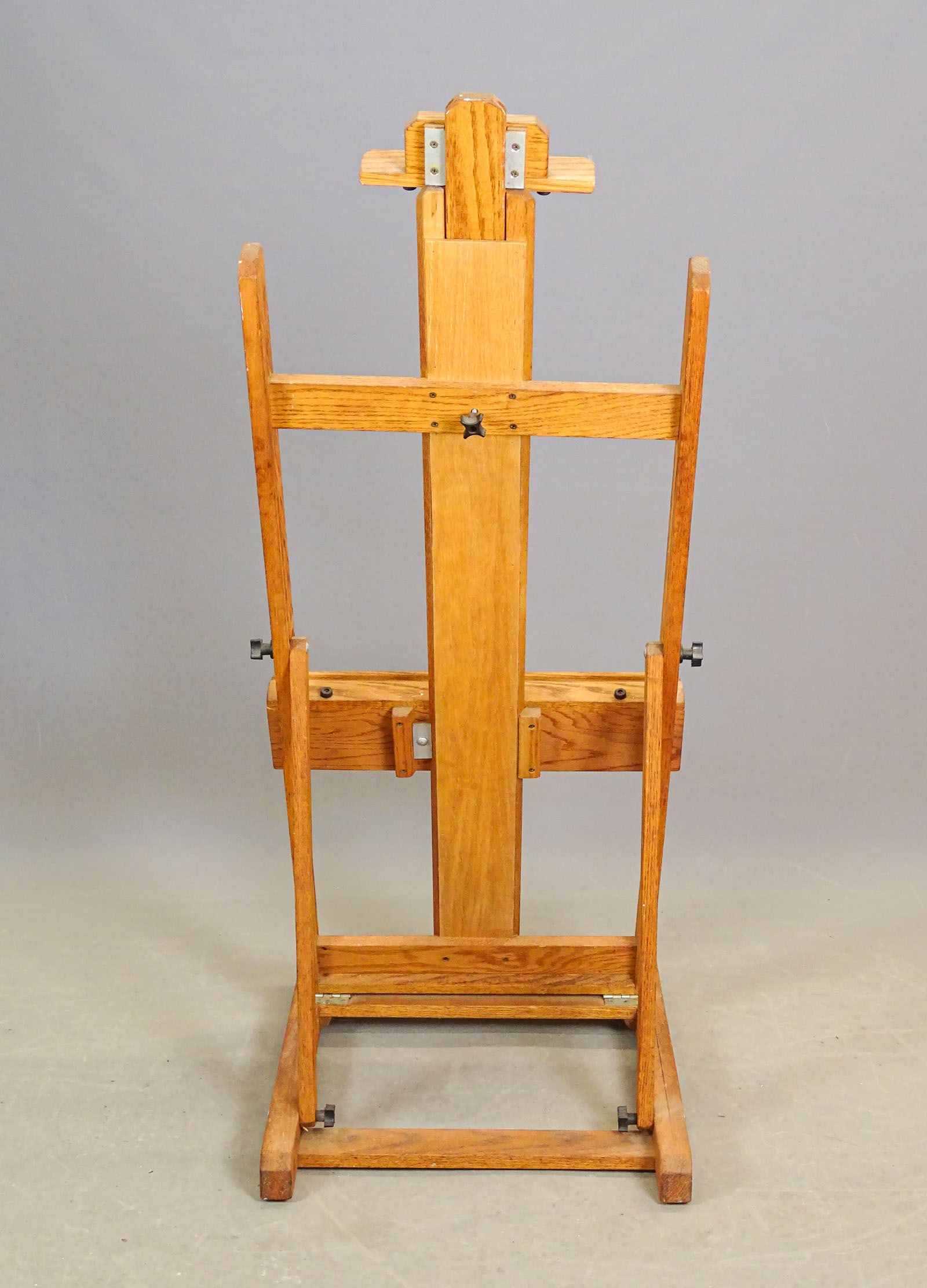 Easel - 4