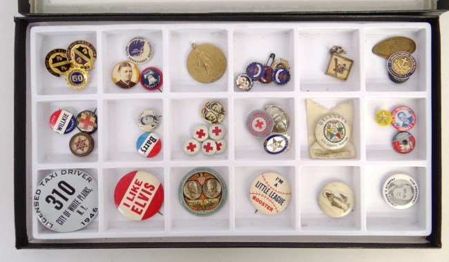 Collection Of Buttons And Pinbacks: Various collection of buttons and pinbacks including "For President Franklin D. Roosevelt", "Our Next President Thomas E. Dewey", "I Like Elvis", Lucky Platt (Poughkeepsie) Hudson Fulton Celebration
