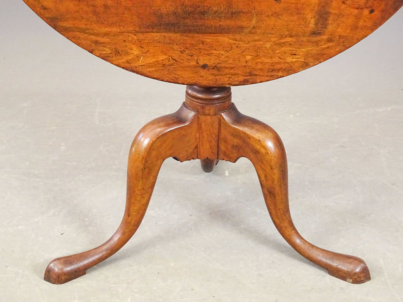18th c. Tilt Top Stand - 2