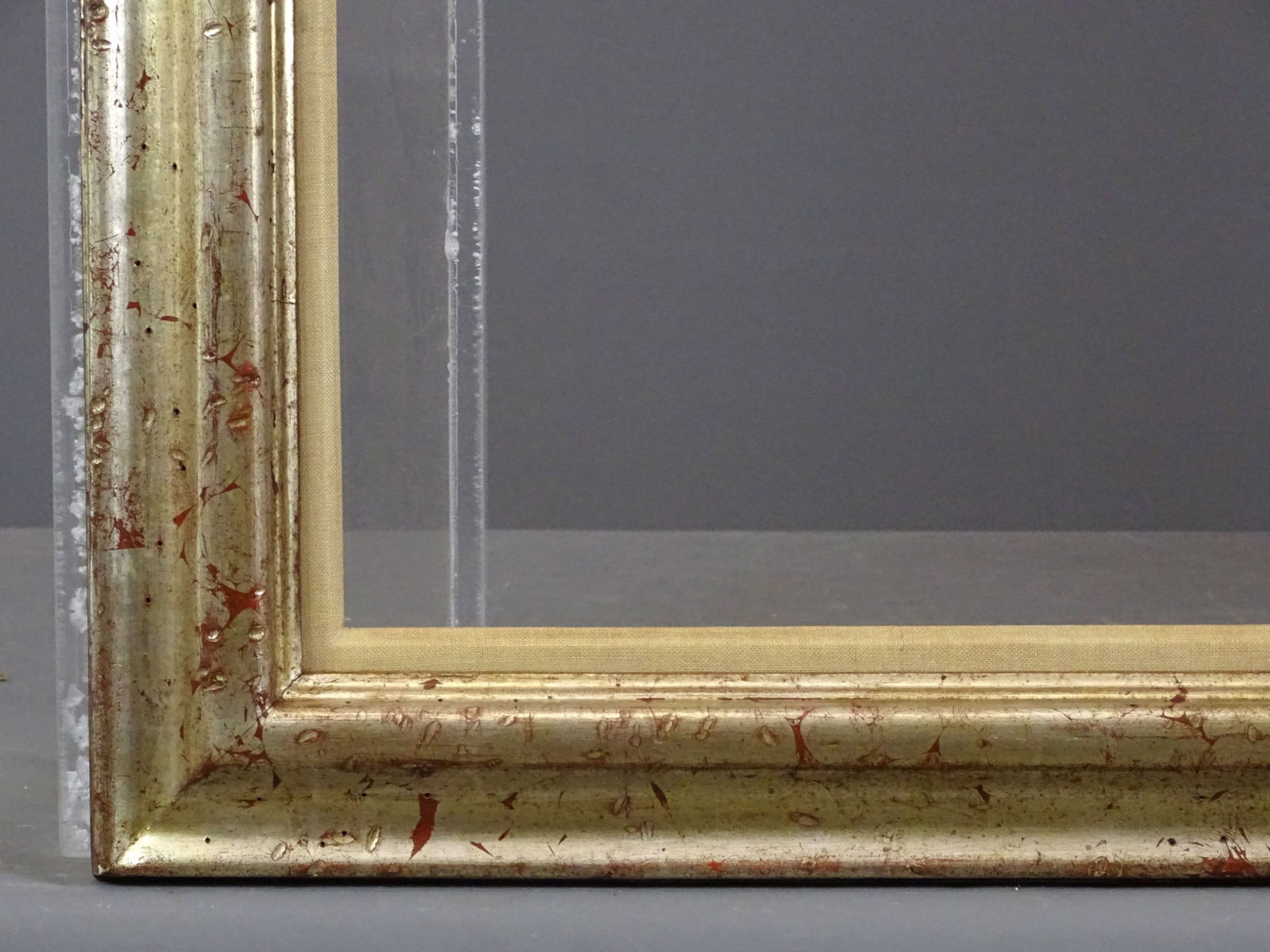 Modernist Frame - 2