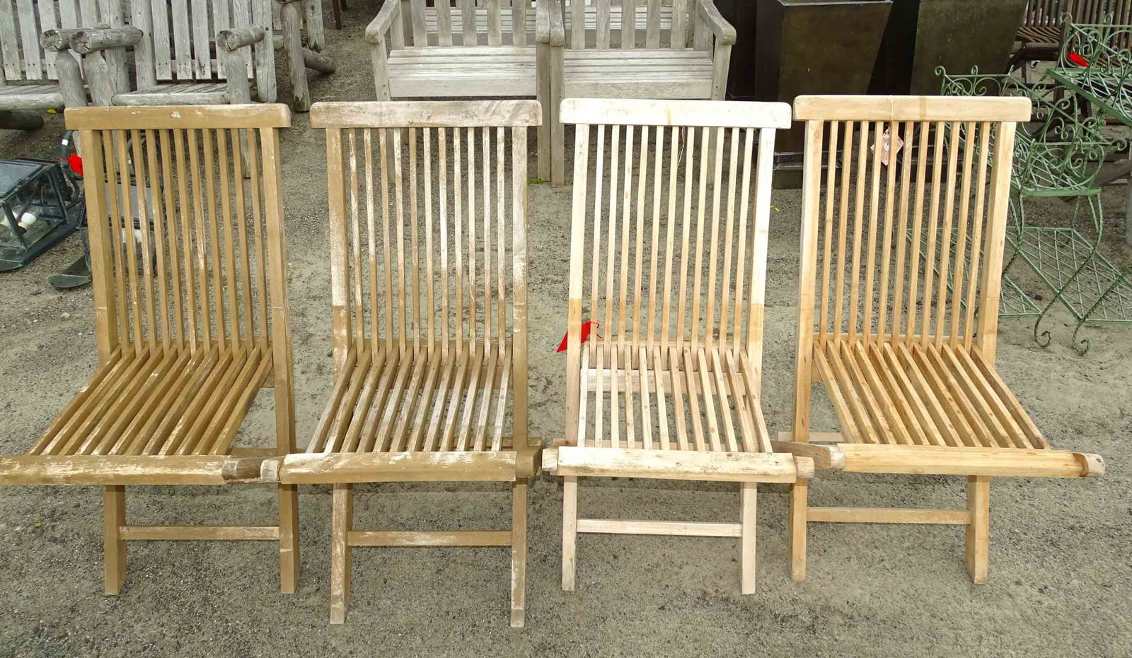 Set of Teak Folding Chairs: Set of (4) teak folding chairs.