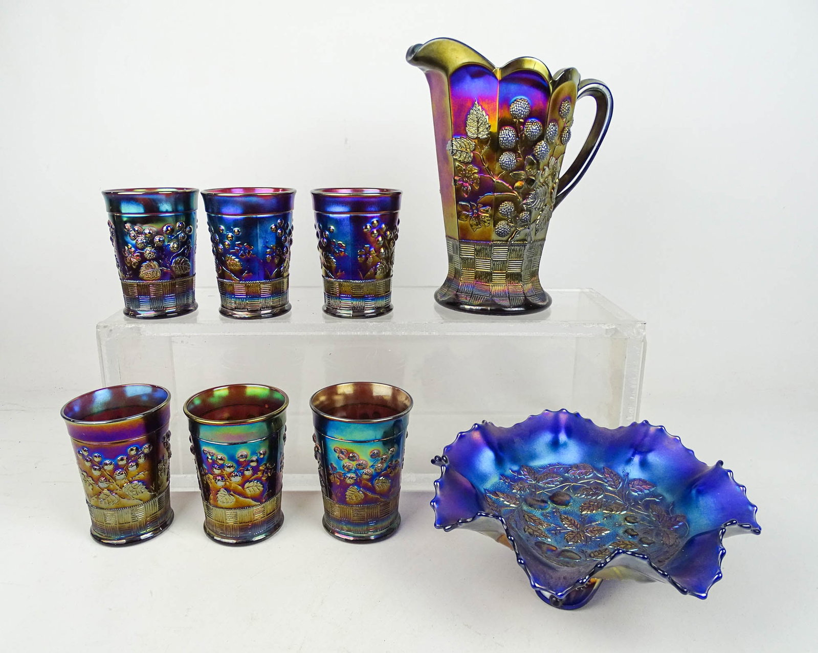 Carnival Glass Lot (1 of 5)