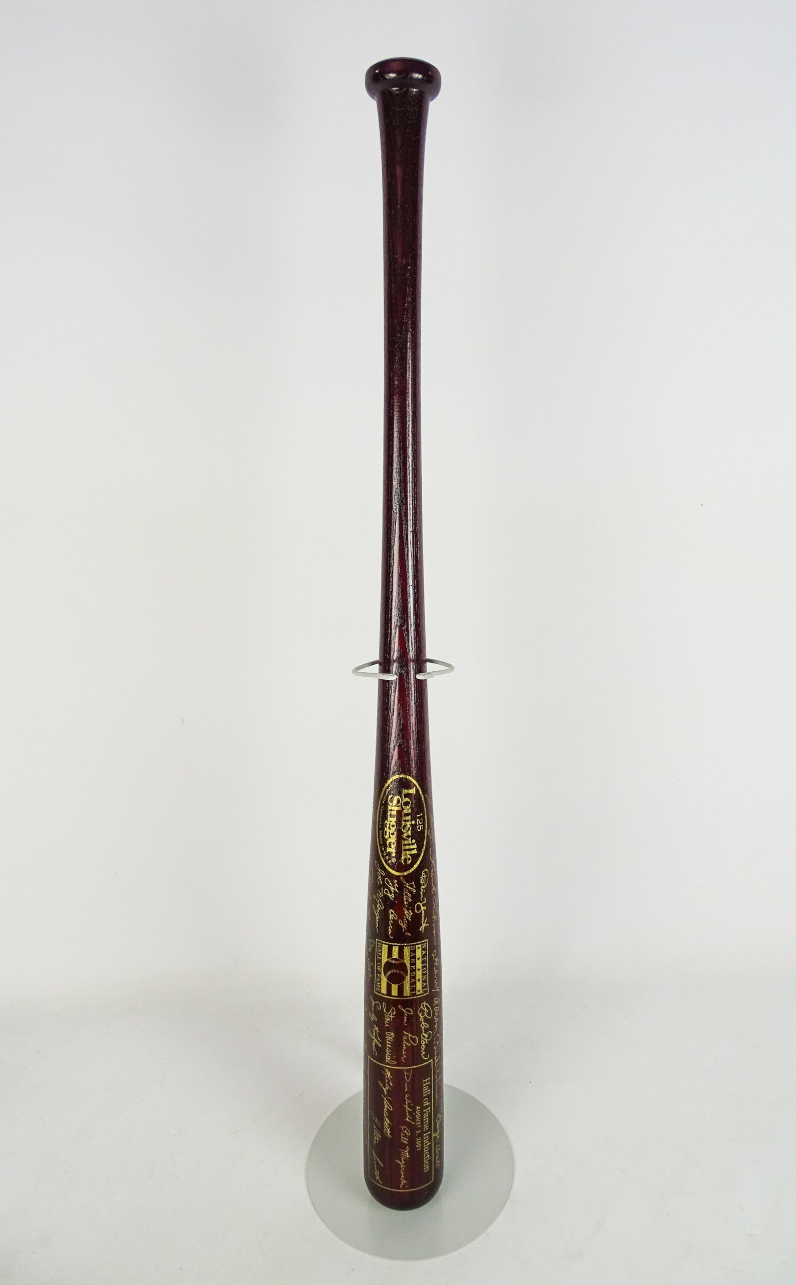 Autographed Baseball Bat: 2001 Hall of Fame autographed baseball bat including: Bill Mazeroski, Kirby Puckett, Hilton Smith, Dave Winfield.