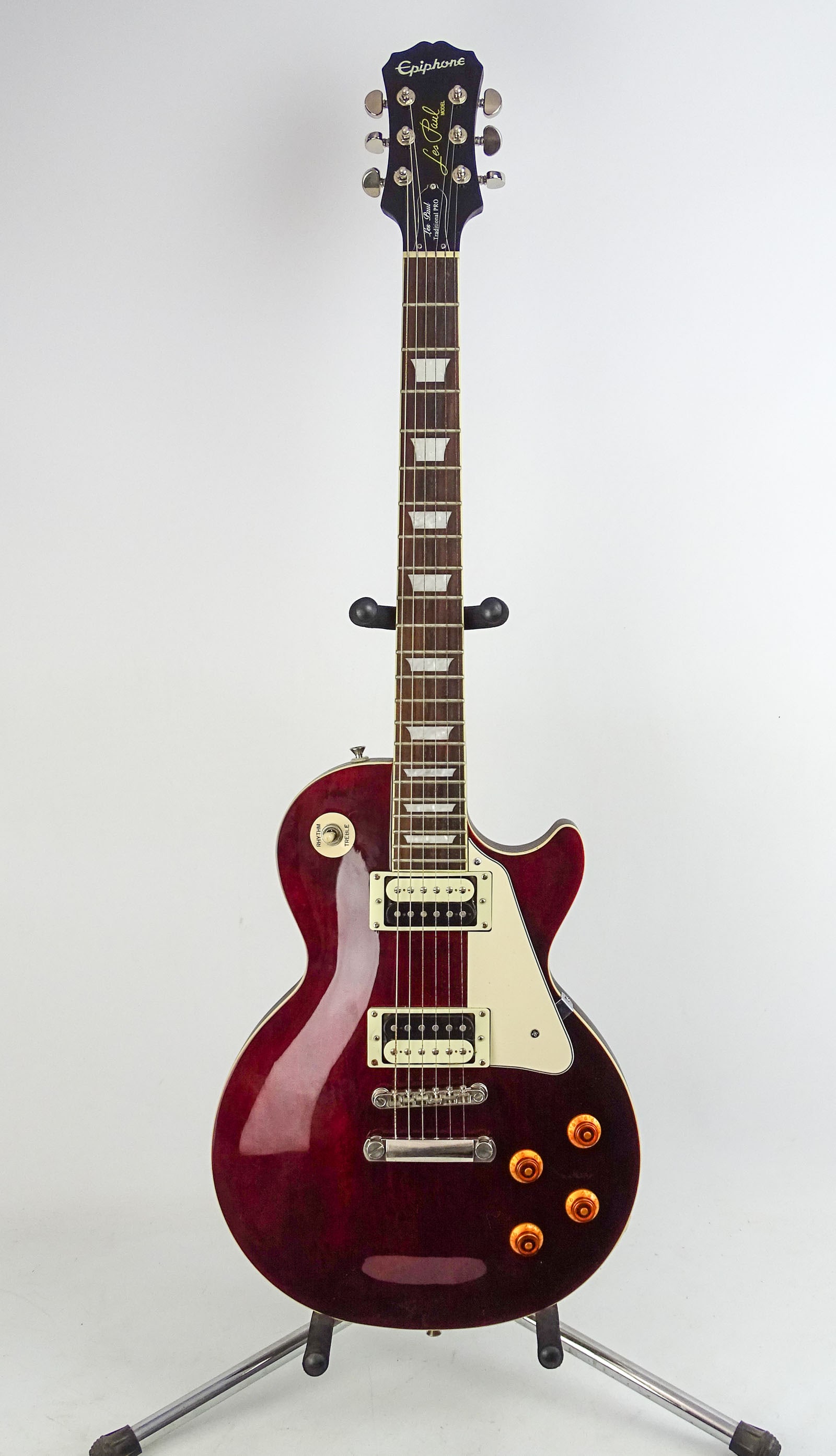 Epiphone Les Paul Guitar (1 of 11)