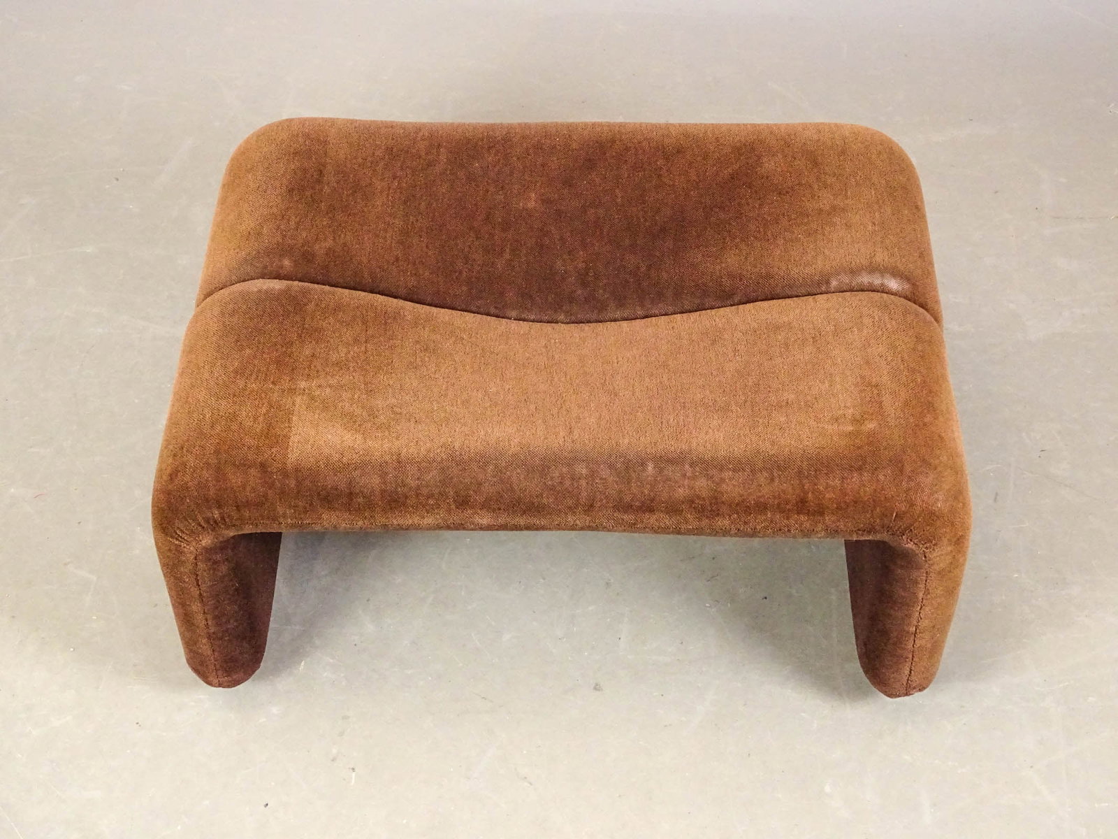 MCM Ottoman - 2