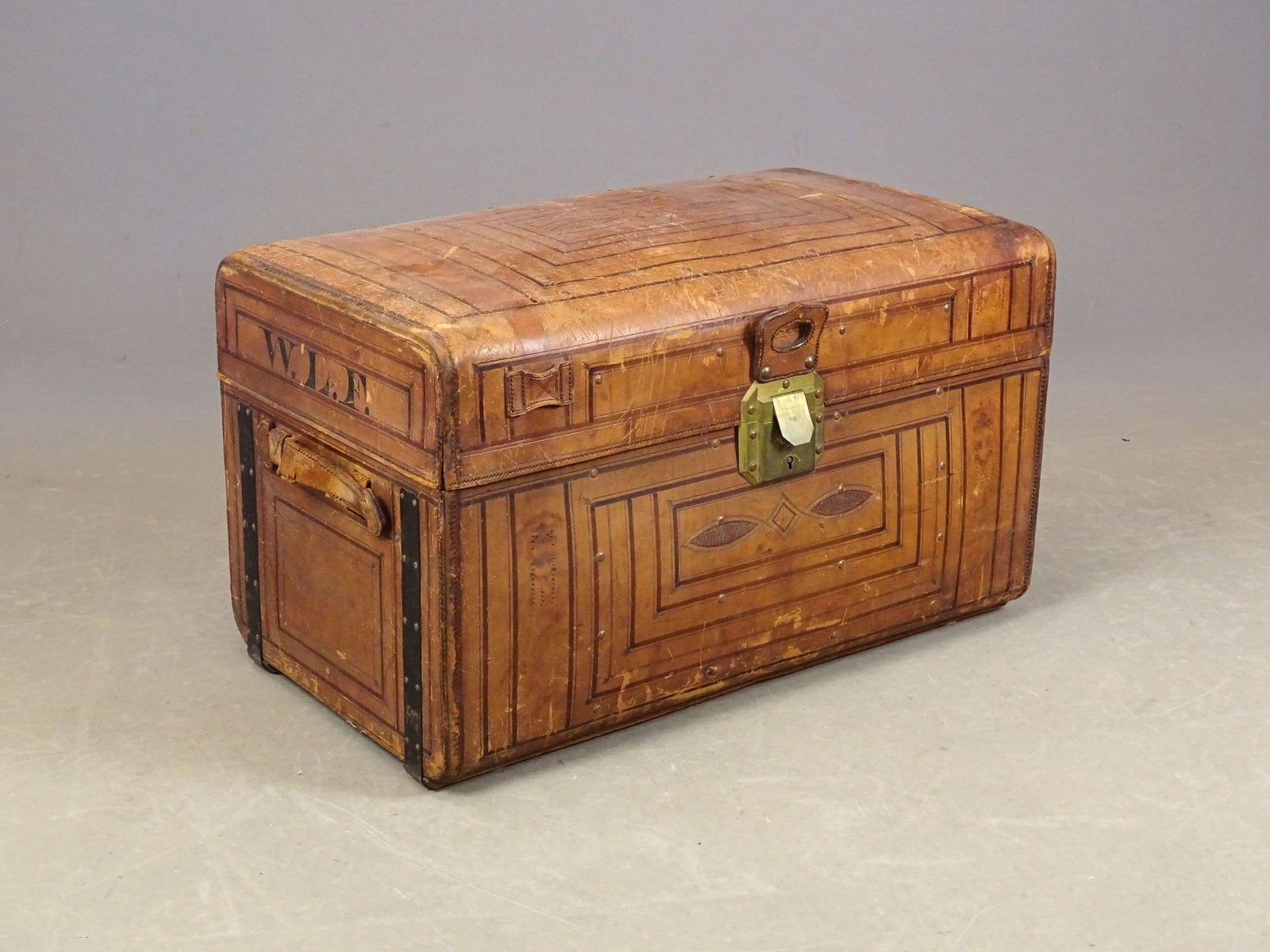 19th c. Trunk (1 of 9)