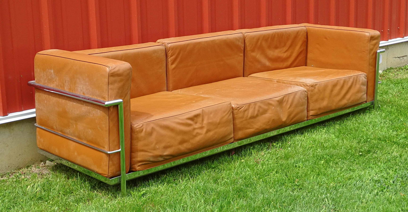 Le Corbusier Mid Century Sofa - 2