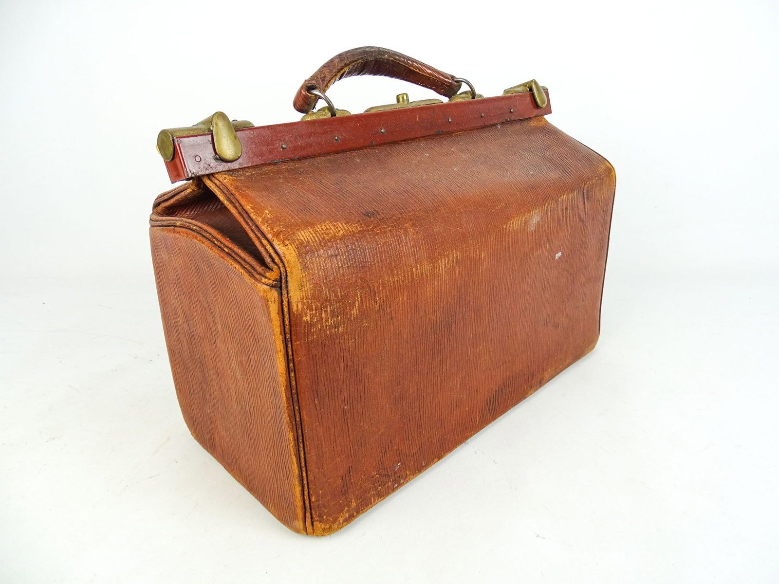 Early Doctors Bag - 2