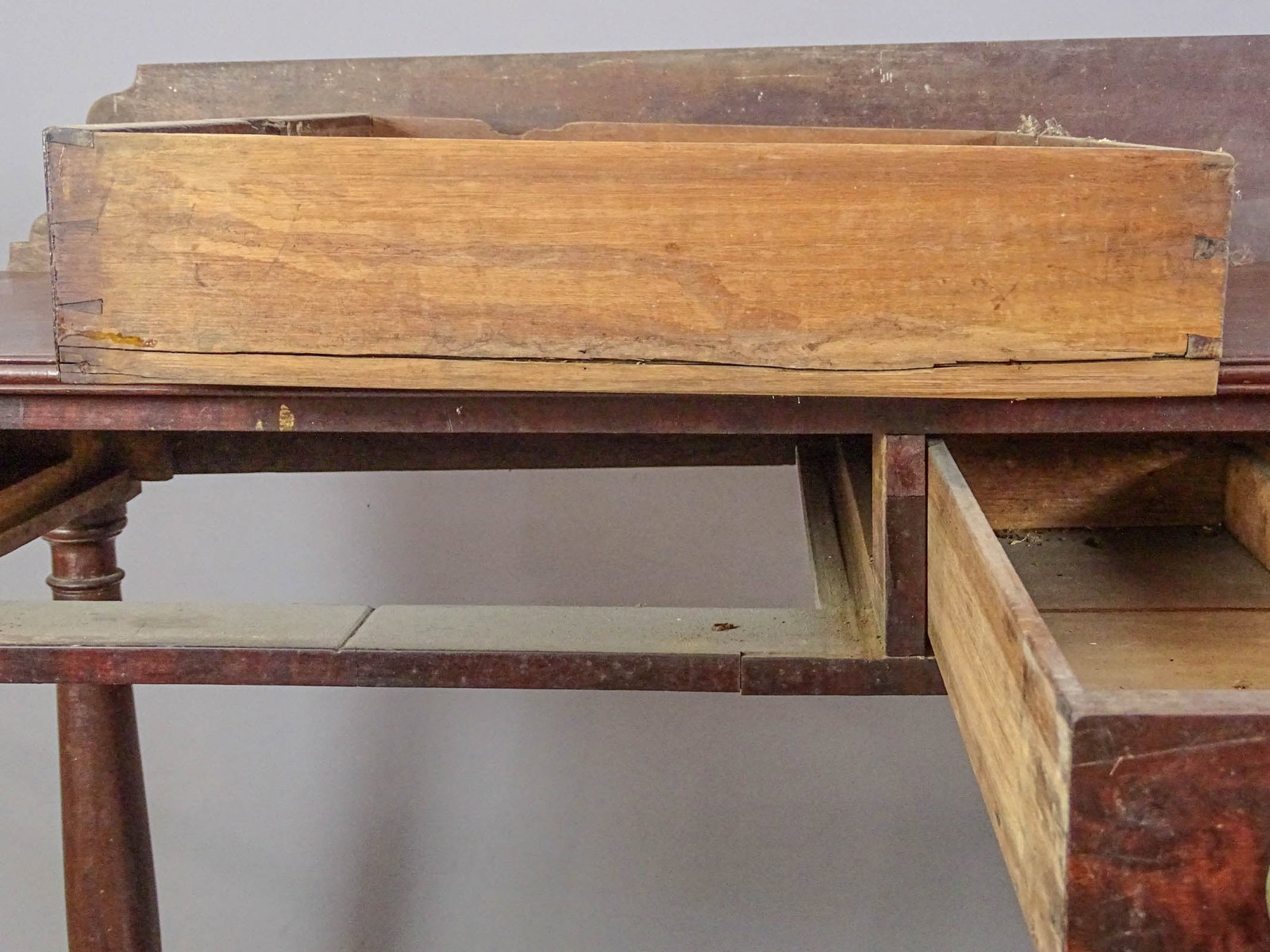 19th c. Mahogany Server - 4