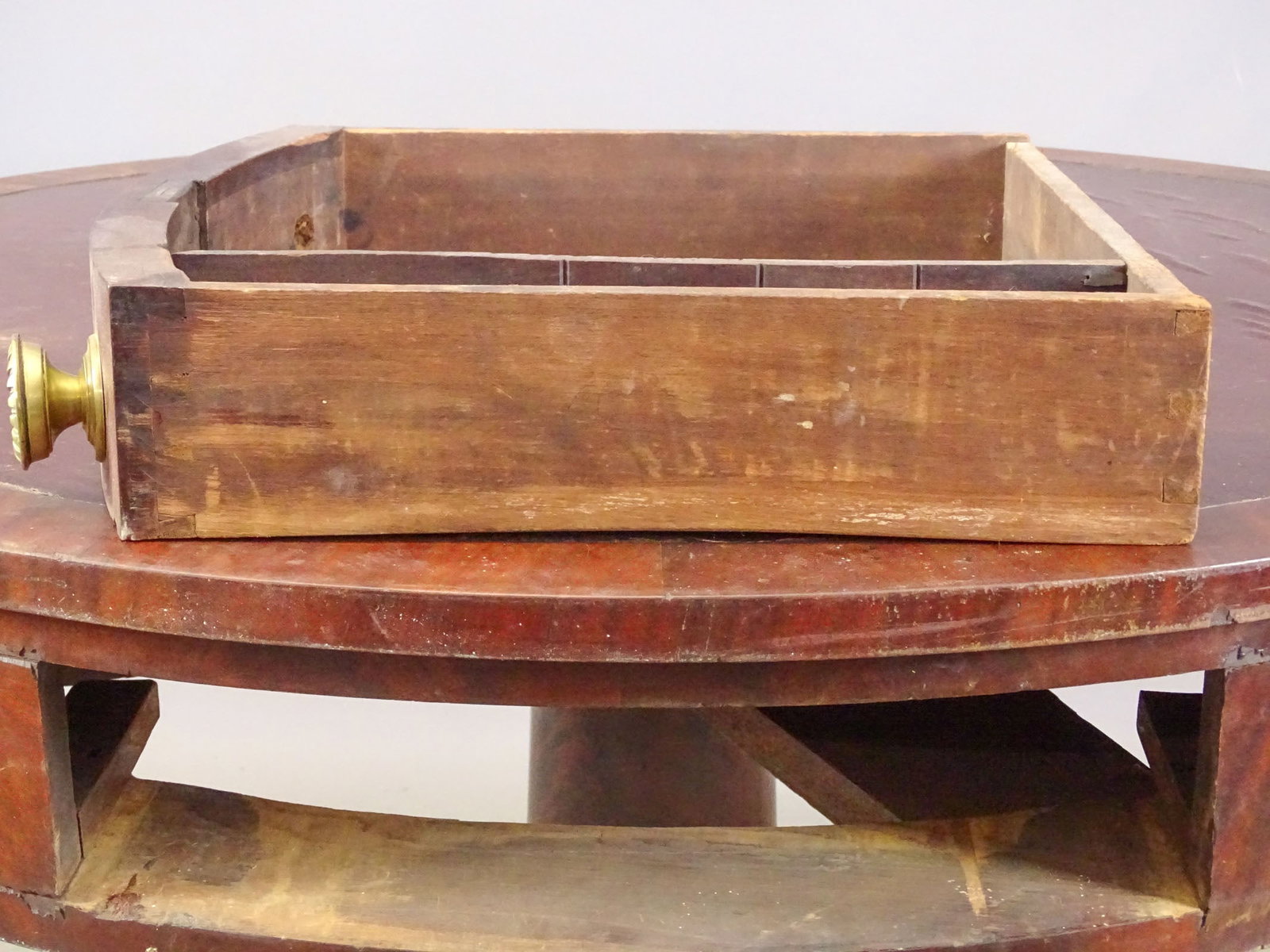 19th c. Drum Table - 4