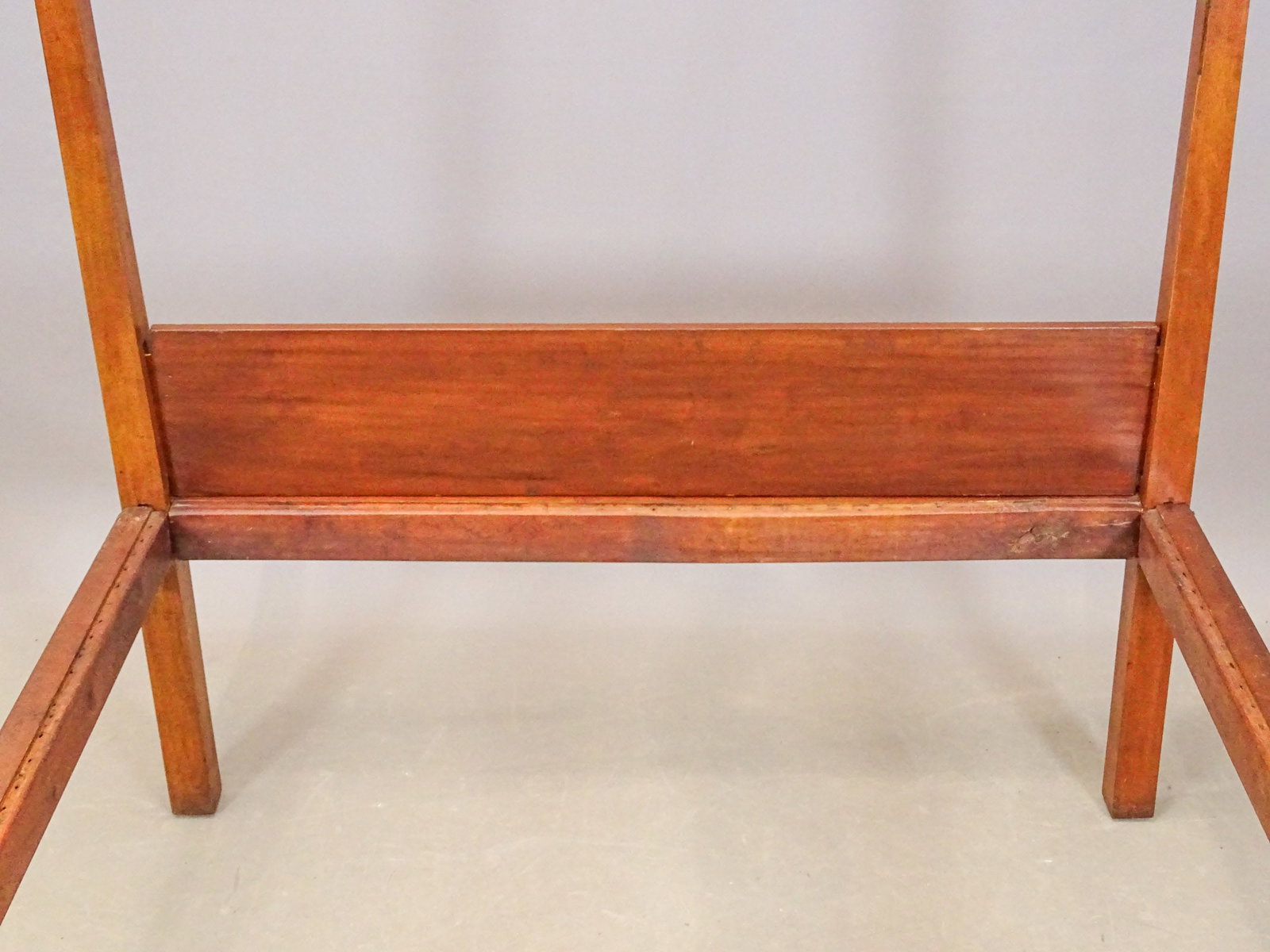 19th c. Classical Mahogany Bed - 3