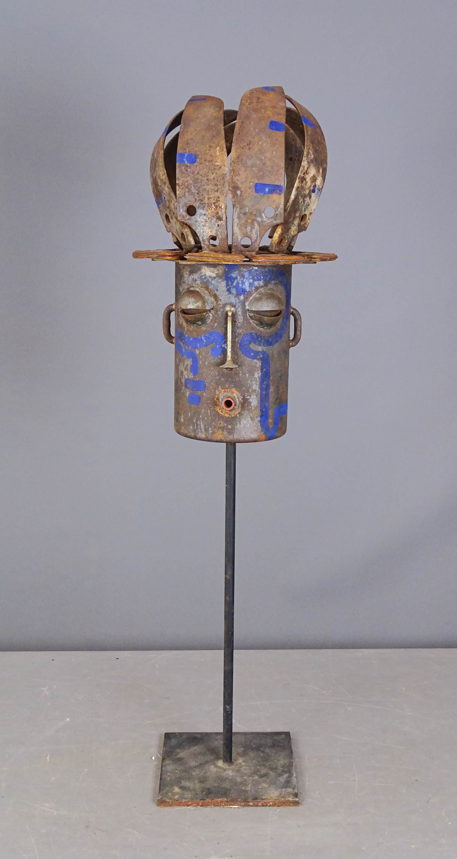 Prakit Seehawong Outsider Art Sculpture: Outside art metal sculpture signed "Prakit Seehawong 20.10.2019". Head 16" Ht., 33 1/2" overall Ht. on stand.