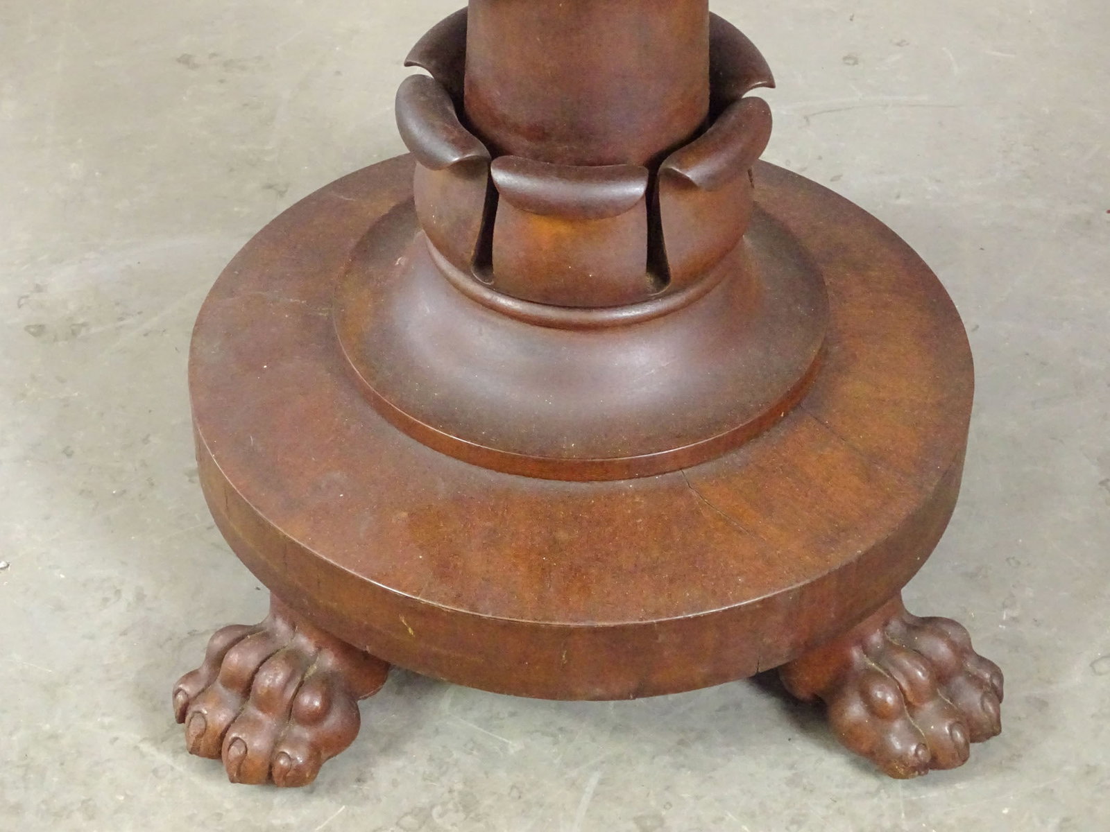 19th c. Classical Sewing Stand - 3