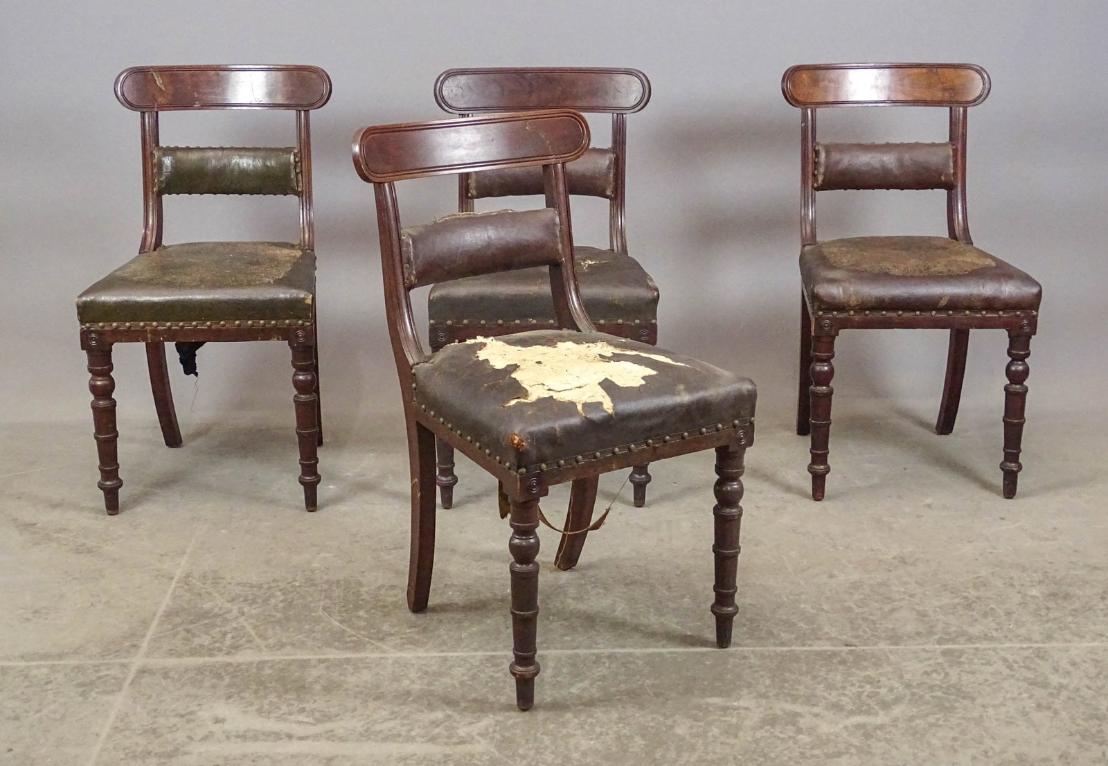 Set of (4) Boston Classical Chairs: Set of (4) 19th c. Boston Classical mahogany dining chairs. 18" seat Ht., 33" overall Ht..