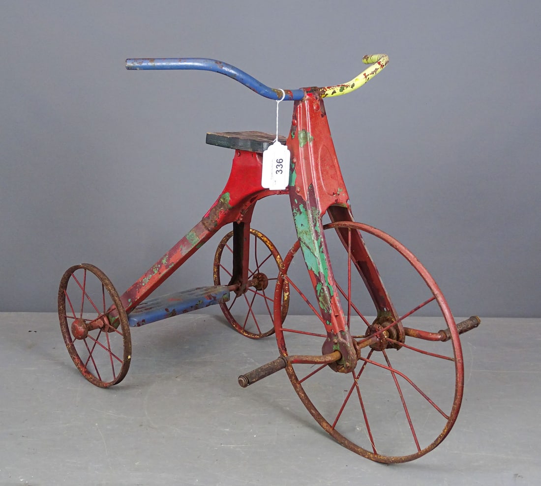 Vintage Tricycle: Vintage child's metal painted tricycle. 29' L..