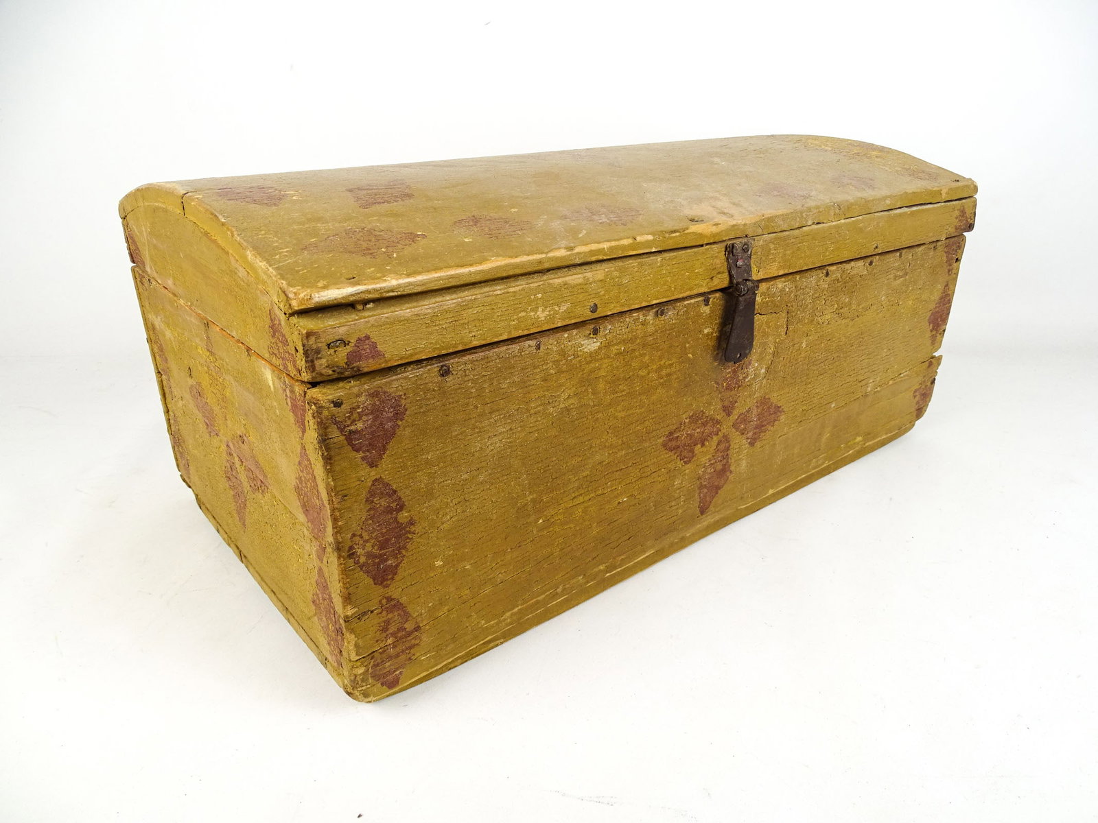 19th c. Dometop Trunk (1 of 4)