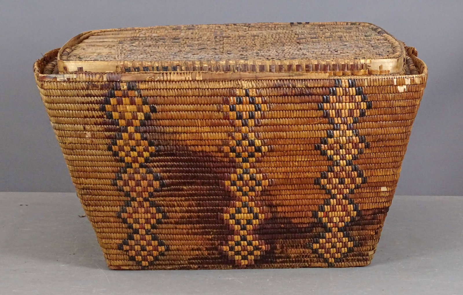 Native American Basket (1 of 8)