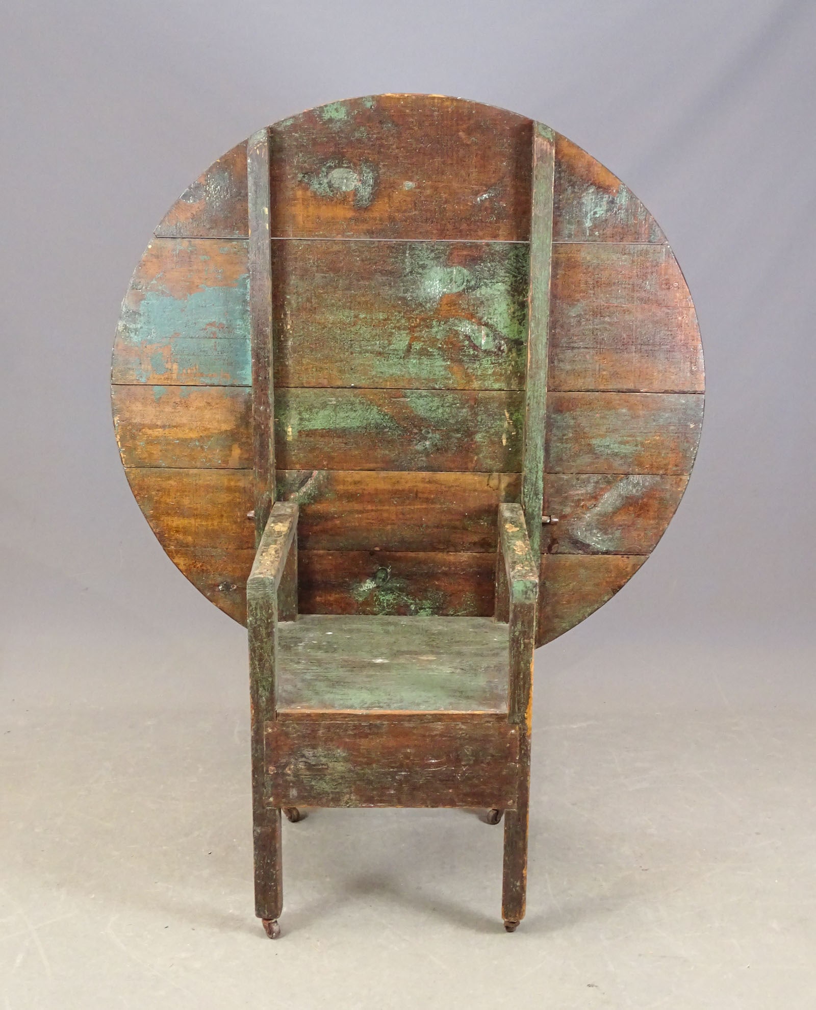 18th c. Hutch Table: 18th c. Hutch table in apple green paint. 46" D., 29" Ht..