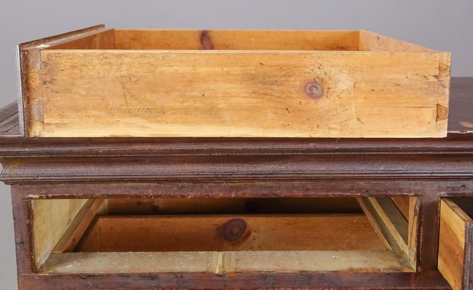 18th c. Chippendale Chest - 3