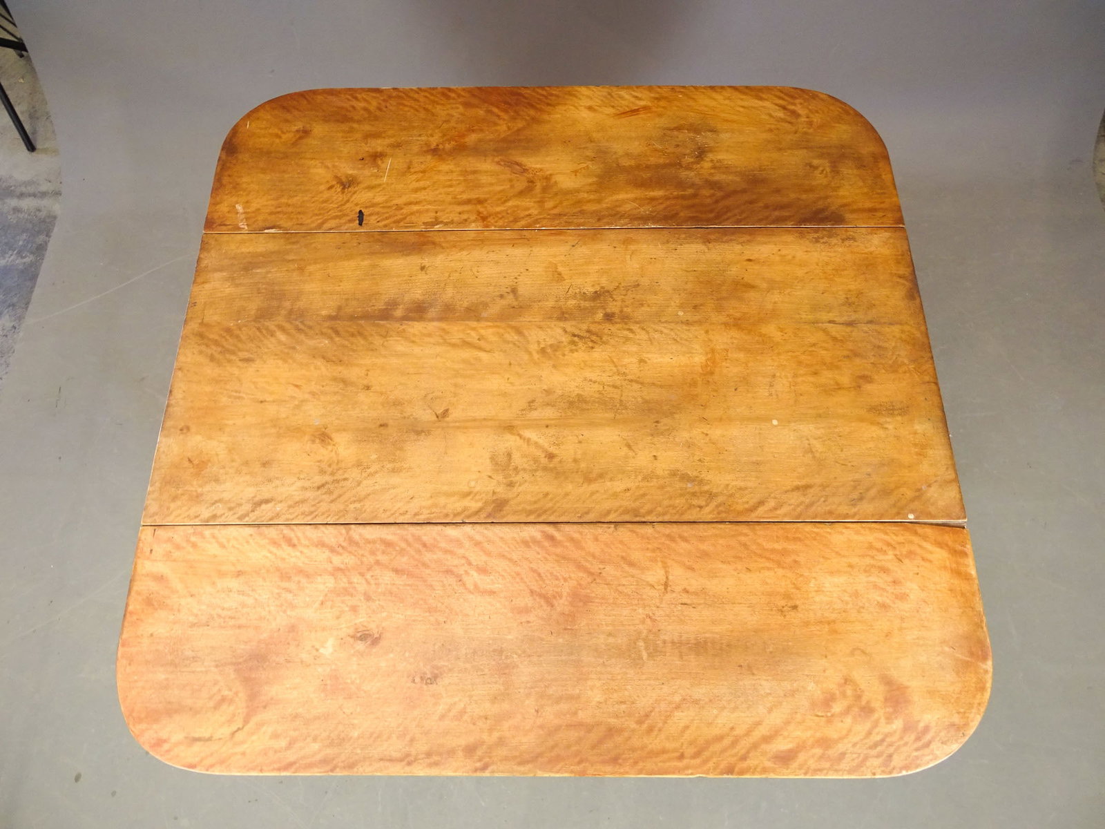 19th c. Sheraton Dropleaf Table - 3