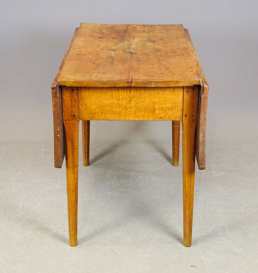 19th c. Dropleaf Table - 5