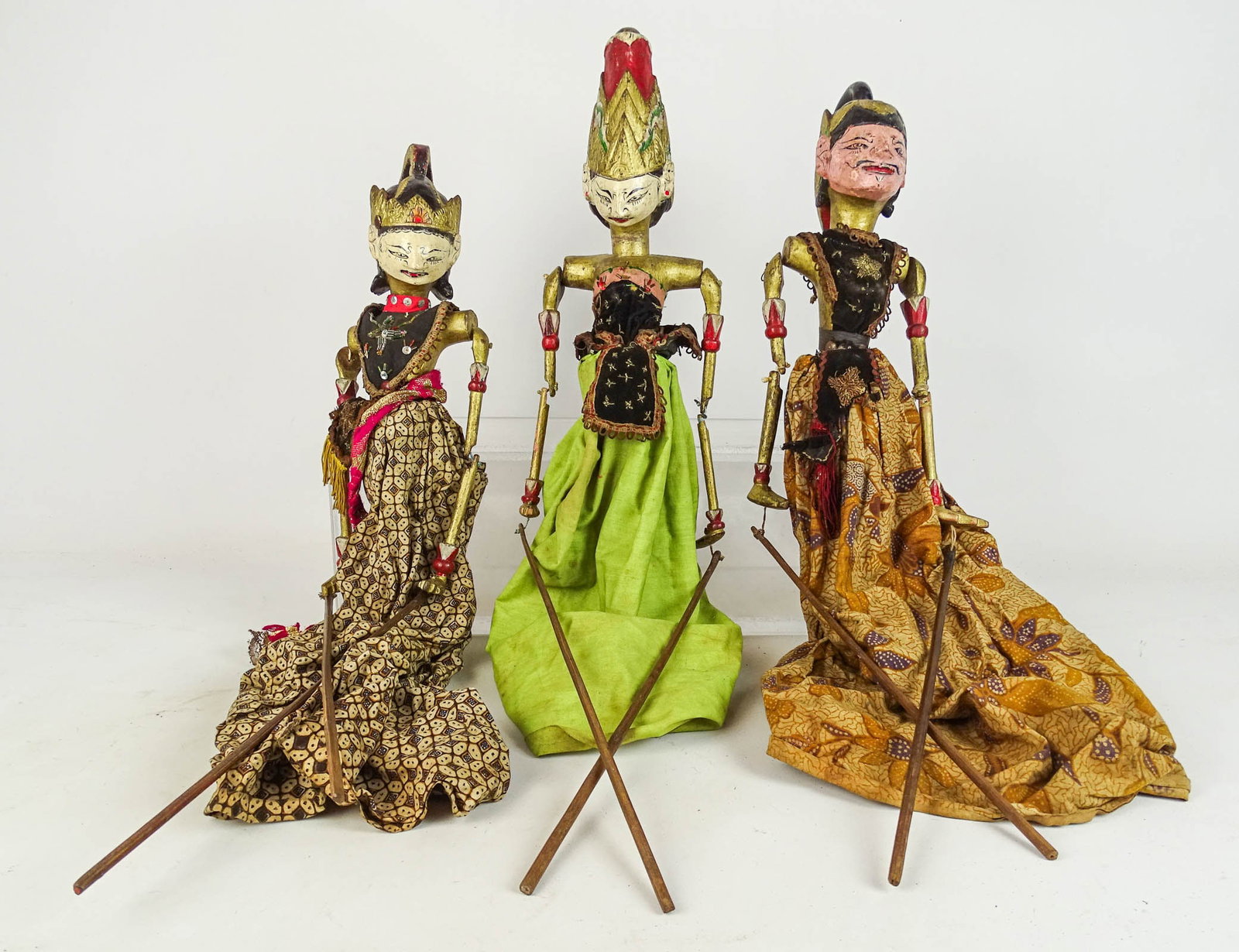 Indonesian Puppets: Lot (3) Indonesian puppets. 20" L..