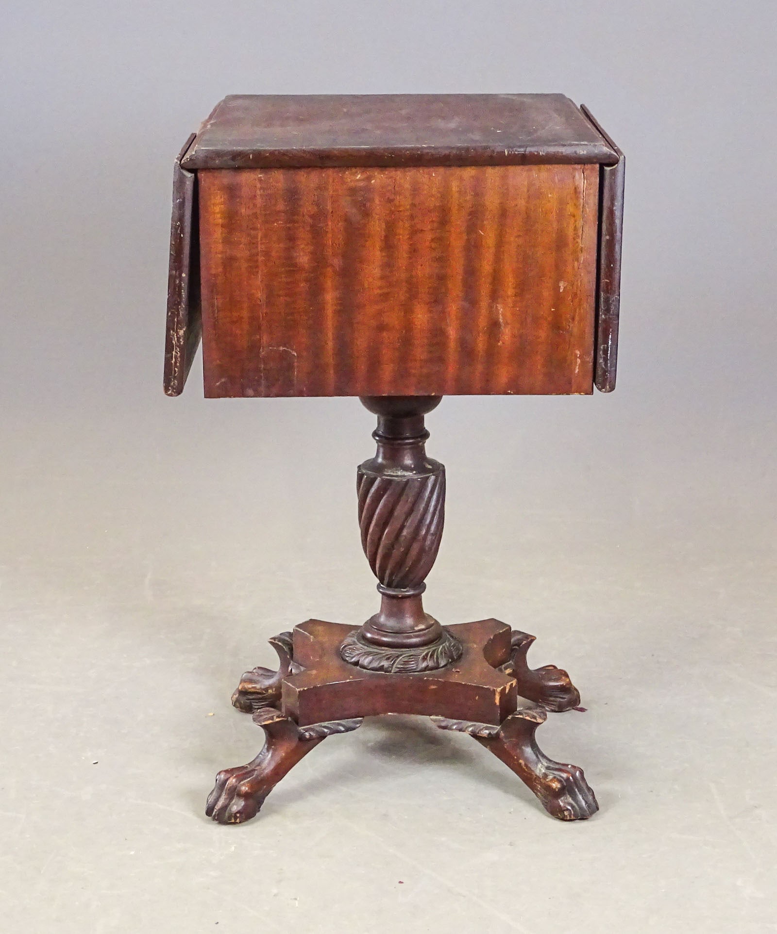 19th c. Dropleaf Table - 5