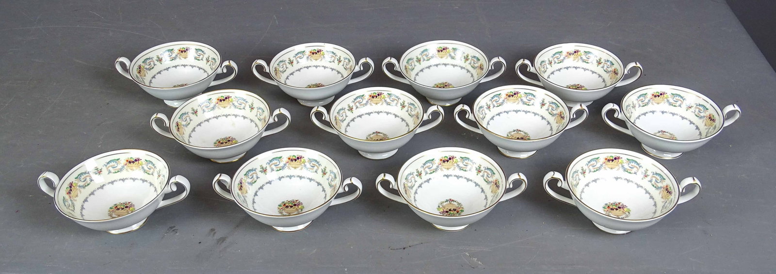 Aynsley Dinner Service - 20